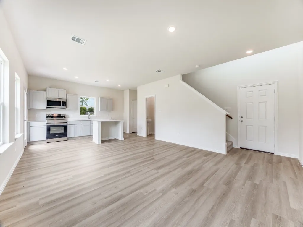 Single Family Residence For Sale in Grayson County , 936 S Holly Avenue, Sherman, Texas 75092, 3 Bedroom, 2 Bathroom, 2 Garage spaces, 1,572 Sqft, built in 2025, mls#21295157, Real Estate Agent in Sherman, Homes For Sale in Grayson county, Homes For Sale in Sherman, Realtor in Sherman Texas, Real Estate Brokerage Independent Realty Texas, Luminita Cordes Realtor