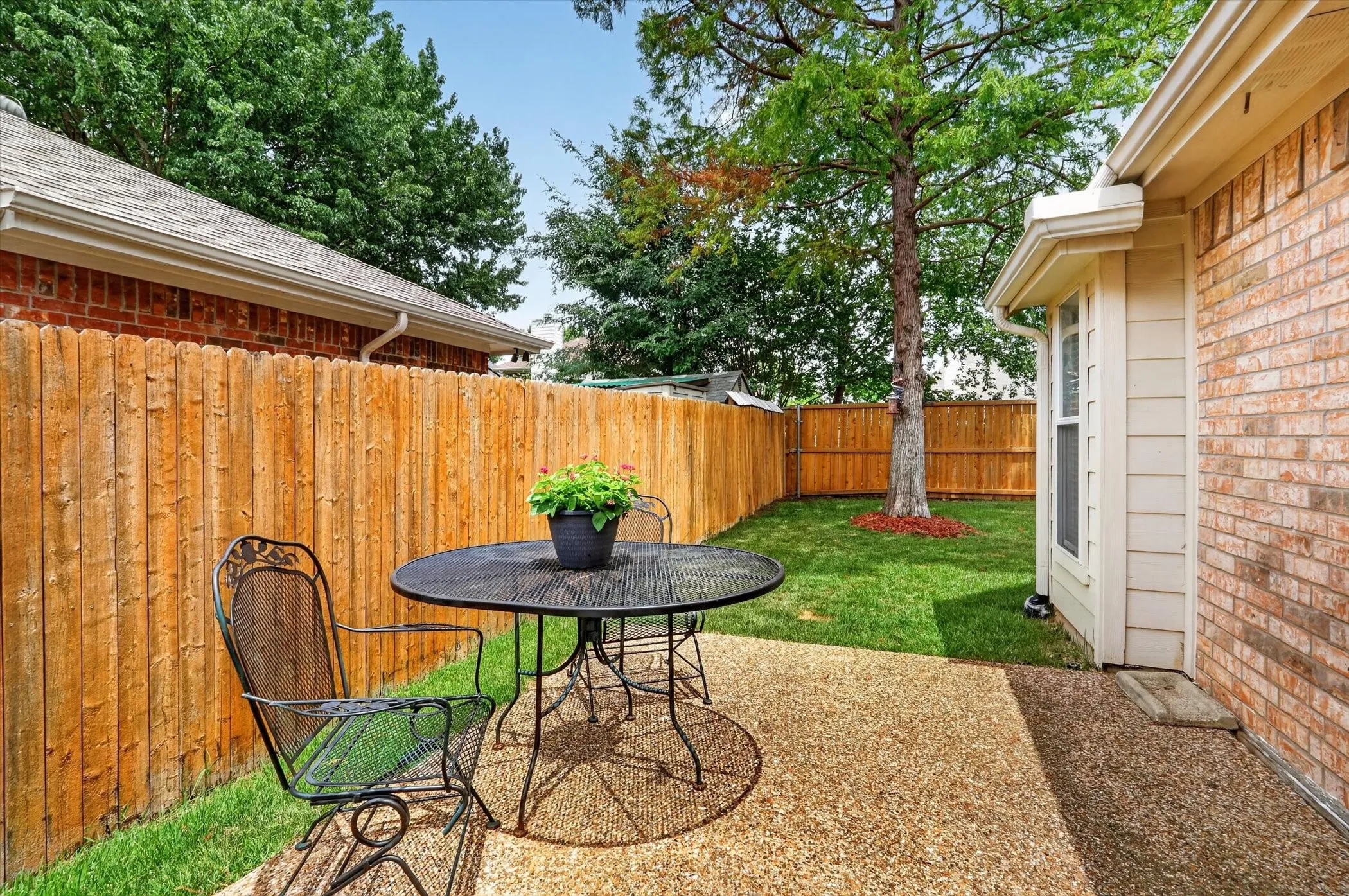 Single Family Residence For Sale in Denton County , 3841 Centenary Drive, Denton, Texas 76210, 4 Bedroom, 3 Bathroom, 2 Garage spaces, 2,480 Sqft, built in 1999, mls#21284162, Real Estate Agent in Denton, Homes For Sale in Denton county, Homes For Sale in Denton, Realtor in Denton Texas, Real Estate Brokerage Independent Realty Texas, Luminita Cordes Realtor