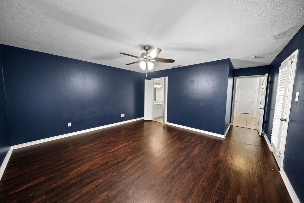 Single Family Residence For Sale in Smith County , 15060 Willowwood Drive, Tyler, Texas 75703, 3 Bedroom, 2 Bathroom, 2 Garage spaces, 1,768 Sqft, built in 1983, mls#21291478, Real Estate Agent in Tyler, Homes For Sale in Smith county, Homes For Sale in Tyler, Realtor in Tyler Texas, Real Estate Brokerage Independent Realty Texas, Luminita Cordes Realtor