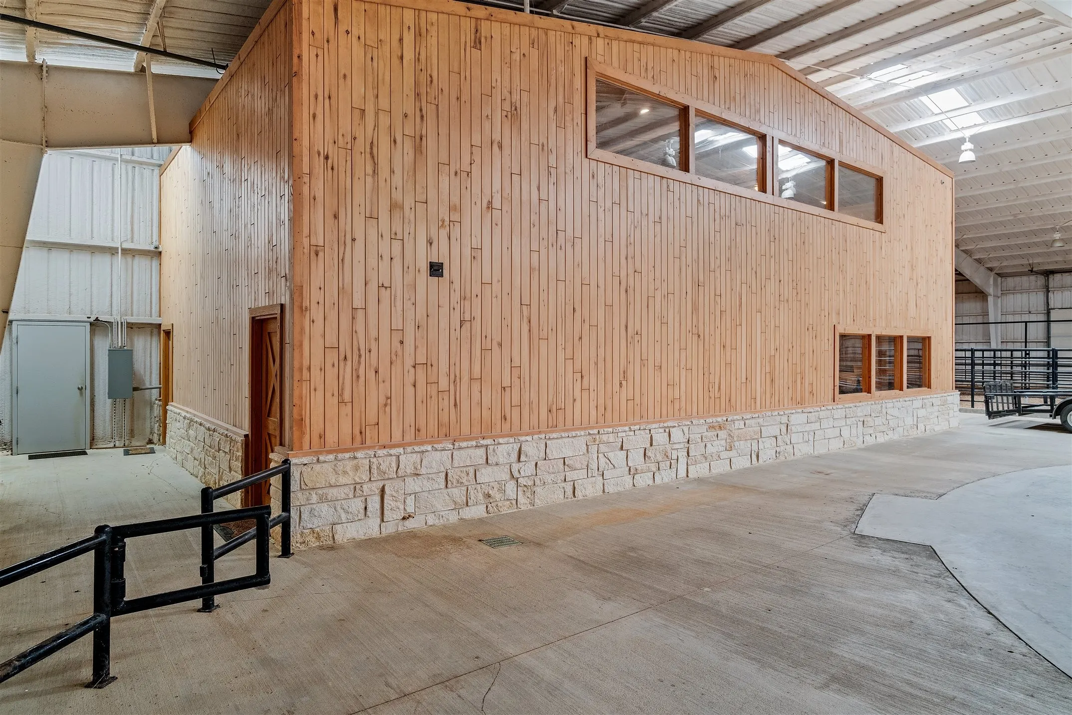 Ranch For Sale in Van Zandt County , 000 Vz County Road 2511, Canton, Texas 75103, 0, 0, Garage spaces, 0 Sqft, built in 2013, Price $2,249,000, mls#21295309, Real Estate Agent in Canton, Homes For Sale in Van Zandt county, Homes For Sale in Canton, Realtor in Canton Texas, Real Estate Brokerage Independent Realty Texas, Luminita Cordes Realtor