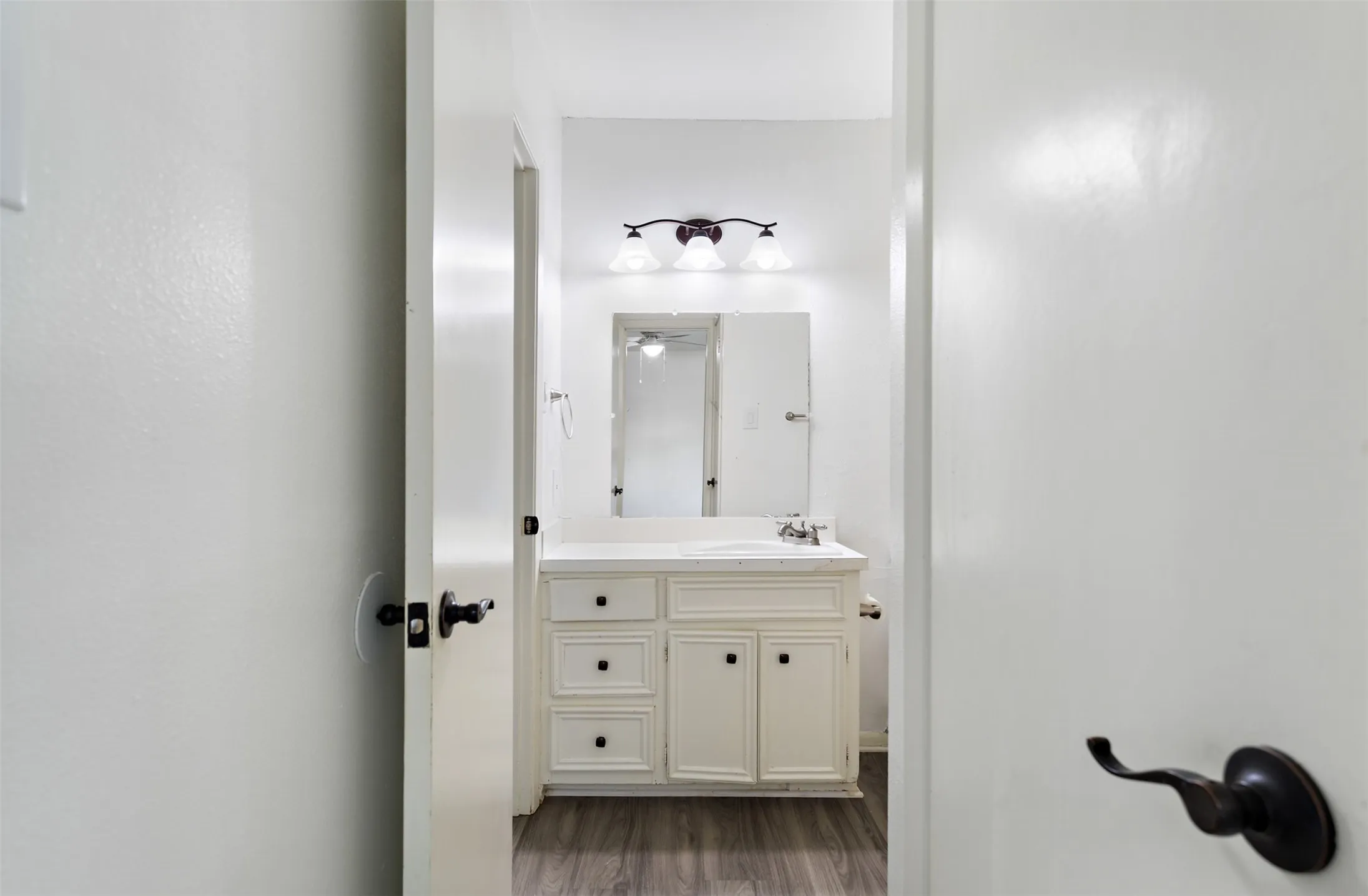 Duplex For Sale in Smith County , 2228 Aberdeen Drive 2226, Tyler, Texas 75703, 12 Bedroom, 4 Bathroom, Garage spaces, 0 Sqft, built in 1976, Price $605,000, mls#21295352, Real Estate Agent in Tyler, Homes For Sale in Smith county, Homes For Sale in Tyler, Realtor in Tyler Texas, Real Estate Brokerage Independent Realty Texas, Luminita Cordes Realtor