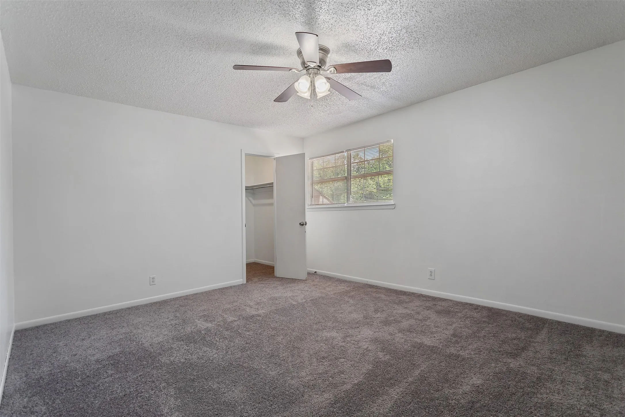 Duplex For Sale in Smith County , 2228 Aberdeen Drive 2226, Tyler, Texas 75703, 12 Bedroom, 4 Bathroom, Garage spaces, 0 Sqft, built in 1976, Price $605,000, mls#21295352, Real Estate Agent in Tyler, Homes For Sale in Smith county, Homes For Sale in Tyler, Realtor in Tyler Texas, Real Estate Brokerage Independent Realty Texas, Luminita Cordes Realtor