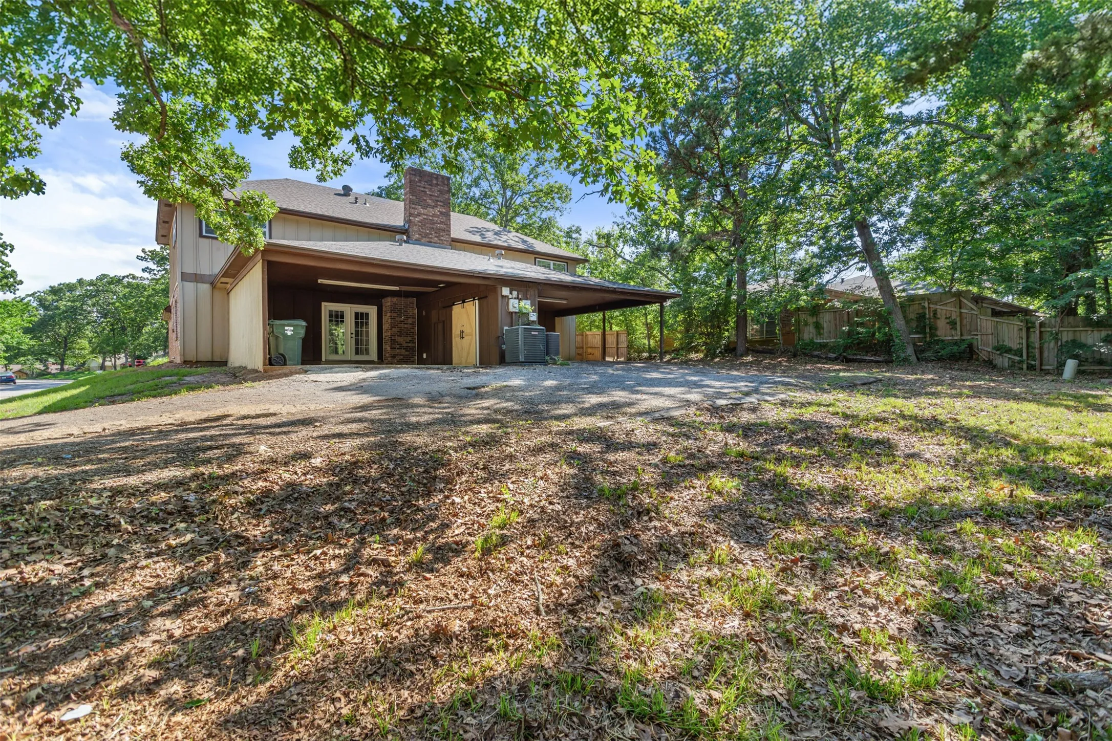 Duplex For Sale in Smith County , 2228 Aberdeen Drive 2226, Tyler, Texas 75703, 12 Bedroom, 4 Bathroom, Garage spaces, 0 Sqft, built in 1976, Price $605,000, mls#21295352, Real Estate Agent in Tyler, Homes For Sale in Smith county, Homes For Sale in Tyler, Realtor in Tyler Texas, Real Estate Brokerage Independent Realty Texas, Luminita Cordes Realtor