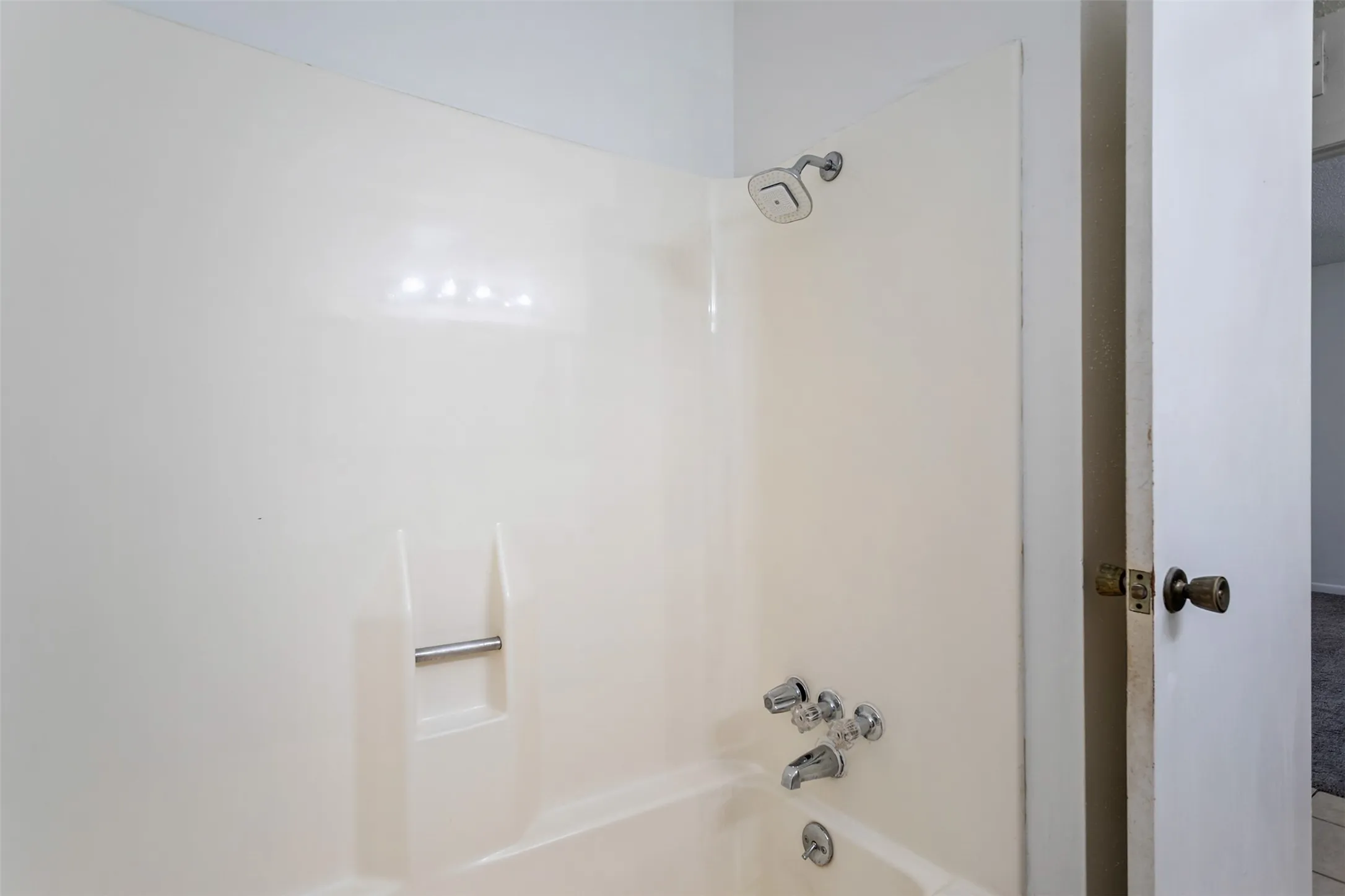 Duplex For Sale in Smith County , 2228 Aberdeen Drive 2226, Tyler, Texas 75703, 12 Bedroom, 4 Bathroom, Garage spaces, 0 Sqft, built in 1976, Price $605,000, mls#21295352, Real Estate Agent in Tyler, Homes For Sale in Smith county, Homes For Sale in Tyler, Realtor in Tyler Texas, Real Estate Brokerage Independent Realty Texas, Luminita Cordes Realtor