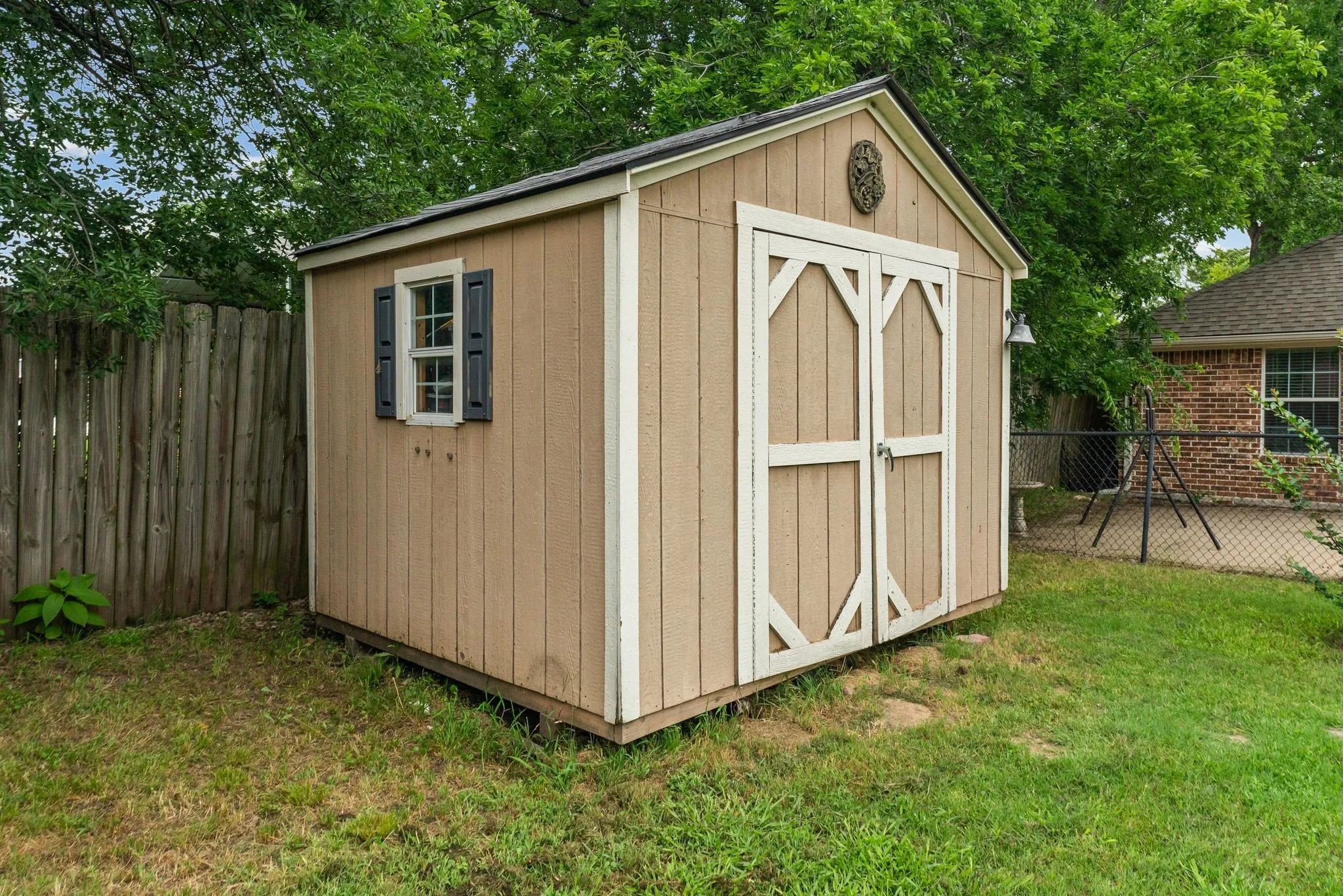 Single Family Residence For Sale in Hunt County , 712 S Grand Street, Wolfe City, Texas 75496, 3 Bedroom, 2 Bathroom, Garage spaces, 1,404 Sqft, built in 2004, mls#21294192, Real Estate Agent in Wolfe City, Homes For Sale in Hunt county, Homes For Sale in Wolfe City, Realtor in Wolfe City Texas, Real Estate Brokerage Independent Realty Texas, Luminita Cordes Realtor