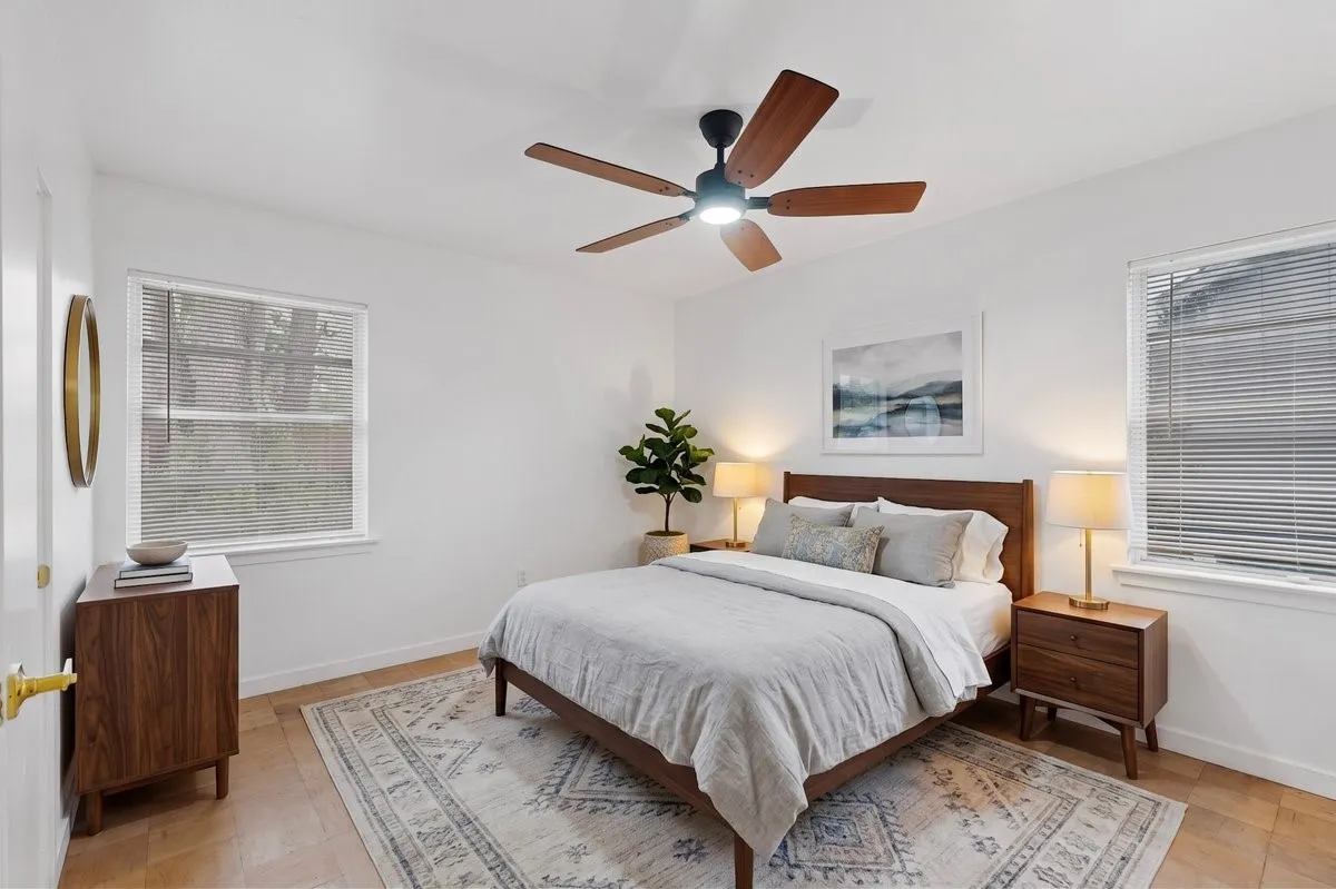 Single Family Residence For Sale in Dallas County , 2217 52nd Street, Dallas, Texas 75216, 3 Bedroom, 2 Bathroom, Garage spaces, 1,712 Sqft, built in 1960, mls#21295287, Real Estate Agent in Dallas, Homes For Sale in Dallas county, Homes For Sale in Dallas, Realtor in Dallas Texas, Real Estate Brokerage Independent Realty Texas, Luminita Cordes Realtor