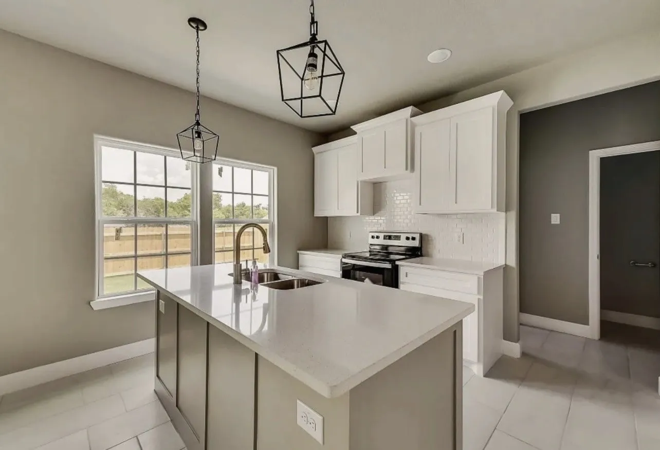 Single Family Residence For Sale in Tarrant County , 1901 Kelly Street, Fort Worth, Texas 76104, 3 Bedroom, 2 Bathroom, 1 Garage spaces, 1,978 Sqft, built in 2022, mls#21295378, Real Estate Agent in Fort Worth, Homes For Sale in Tarrant county, Homes For Sale in Fort Worth, Realtor in Fort Worth Texas, Real Estate Brokerage Independent Realty Texas, Luminita Cordes Realtor