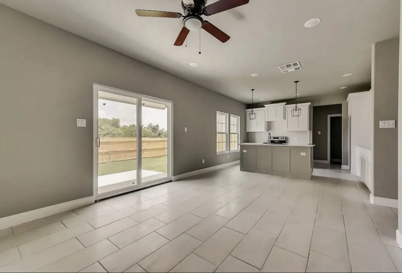 Single Family Residence For Sale in Tarrant County , 1901 Kelly Street, Fort Worth, Texas 76104, 3 Bedroom, 2 Bathroom, 1 Garage spaces, 1,978 Sqft, built in 2022, mls#21295378, Real Estate Agent in Fort Worth, Homes For Sale in Tarrant county, Homes For Sale in Fort Worth, Realtor in Fort Worth Texas, Real Estate Brokerage Independent Realty Texas, Luminita Cordes Realtor