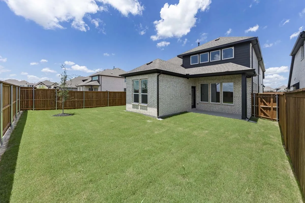 23-5620-chevalier-celina-tx-backyard-rear-exterior