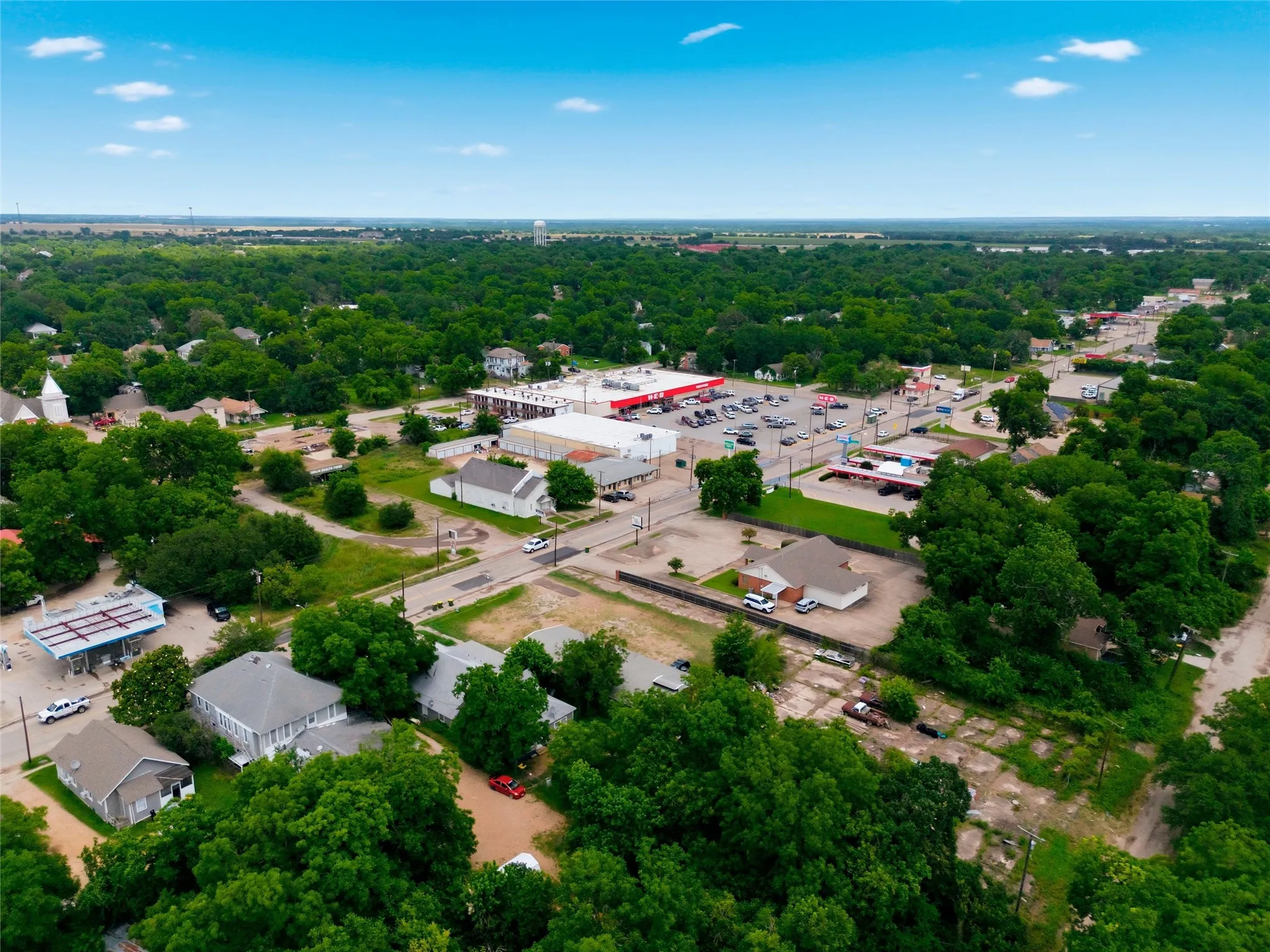For Sale in Falls County , 408 Live Oak St Street, Marlin, Texas 76661, 0, 0, Garage spaces, 0 Sqft, built in 0, mls#21295394, Real Estate Agent in Marlin, Homes For Sale in Falls county, Homes For Sale in Marlin, Realtor in Marlin Texas, Real Estate Brokerage Independent Realty Texas, Luminita Cordes Realtor