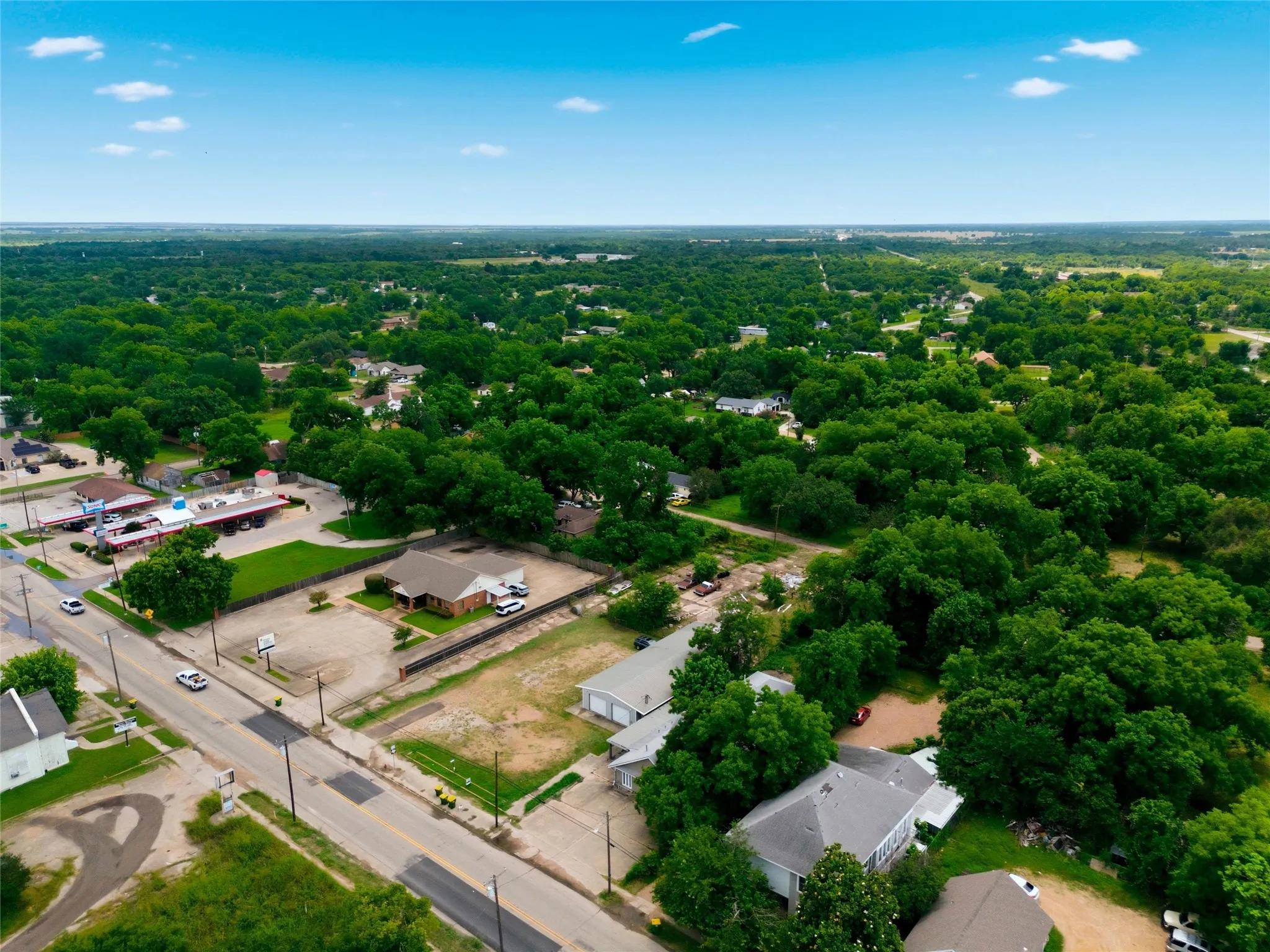 For Sale in Falls County , 408 Live Oak St Street, Marlin, Texas 76661, 0, 0, Garage spaces, 0 Sqft, built in 0, mls#21295394, Real Estate Agent in Marlin, Homes For Sale in Falls county, Homes For Sale in Marlin, Realtor in Marlin Texas, Real Estate Brokerage Independent Realty Texas, Luminita Cordes Realtor