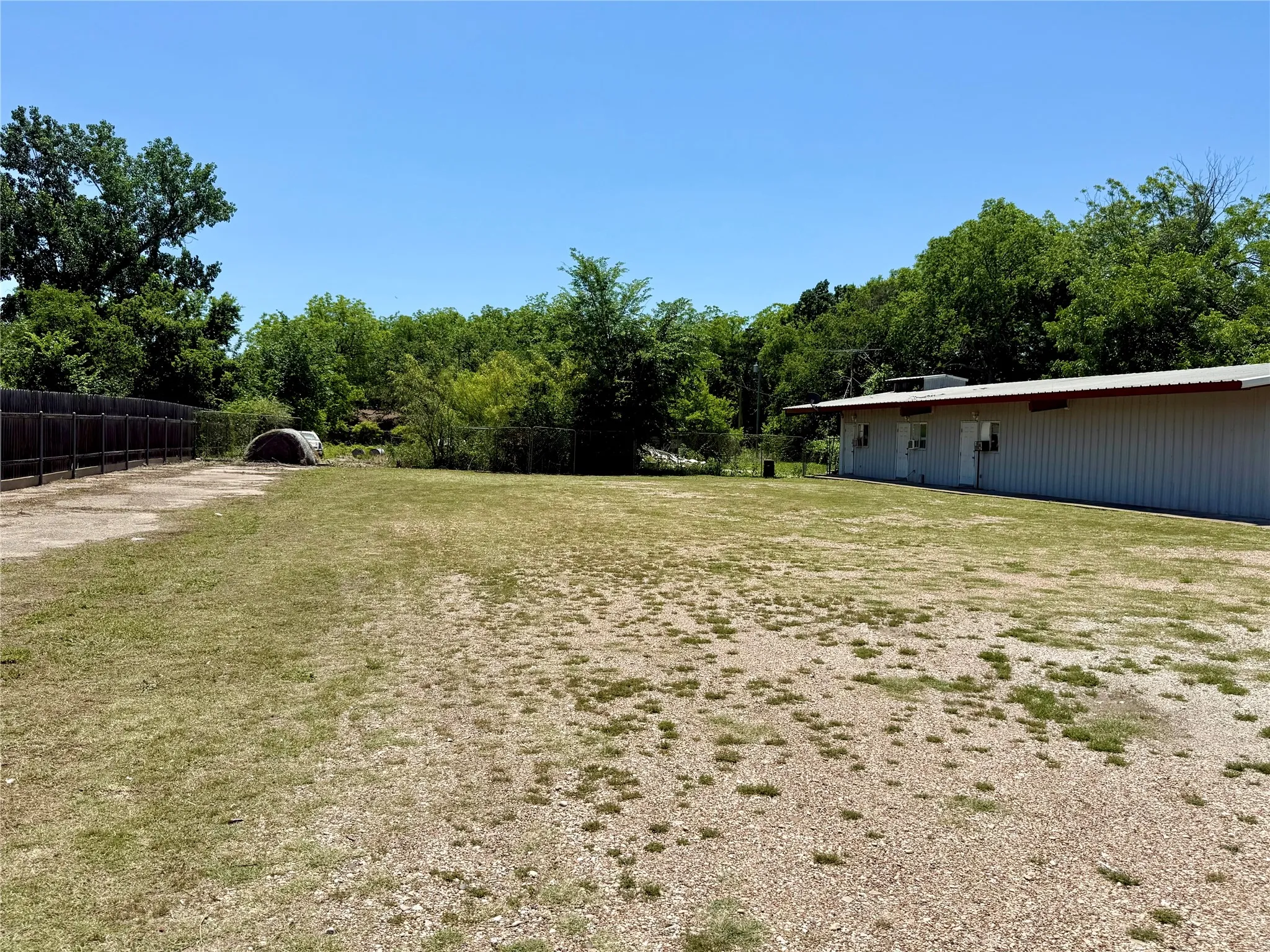 For Sale in Falls County , 408 Live Oak St Street, Marlin, Texas 76661, 0, 0, Garage spaces, 0 Sqft, built in 0, mls#21295394, Real Estate Agent in Marlin, Homes For Sale in Falls county, Homes For Sale in Marlin, Realtor in Marlin Texas, Real Estate Brokerage Independent Realty Texas, Luminita Cordes Realtor