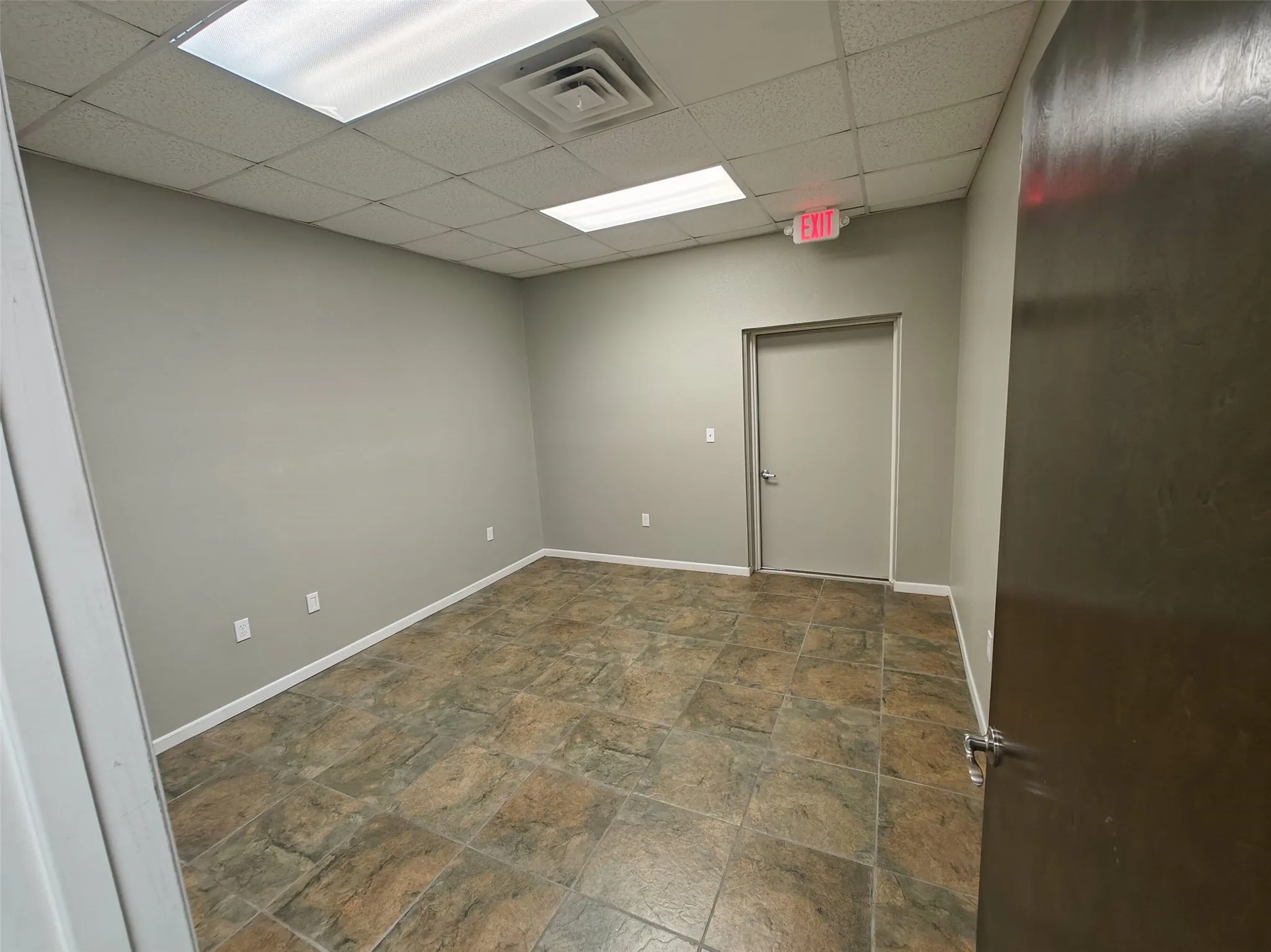 Retail For Sale in Grayson County , 2121 N Fm 1417, Sherman, Texas 75092, 0, 0, Garage spaces, 0 Sqft, built in 1983, mls#21294842, Real Estate Agent in Sherman, Homes For Sale in Grayson county, Homes For Sale in Sherman, Realtor in Sherman Texas, Real Estate Brokerage Independent Realty Texas, Luminita Cordes Realtor