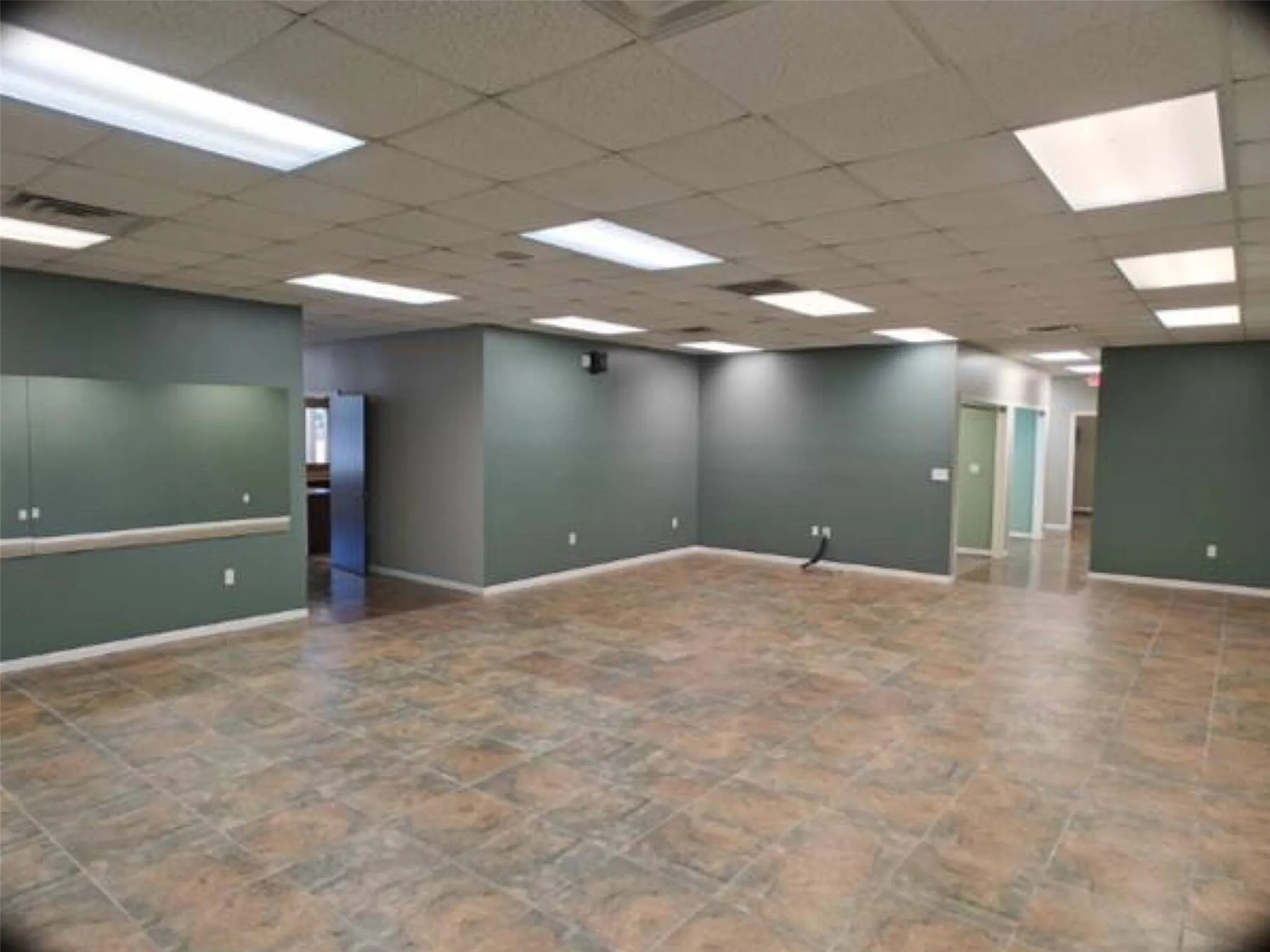 Retail For Sale in Grayson County , 2121 N Fm 1417, Sherman, Texas 75092, 0, 0, Garage spaces, 0 Sqft, built in 1983, mls#21294842, Real Estate Agent in Sherman, Homes For Sale in Grayson county, Homes For Sale in Sherman, Realtor in Sherman Texas, Real Estate Brokerage Independent Realty Texas, Luminita Cordes Realtor