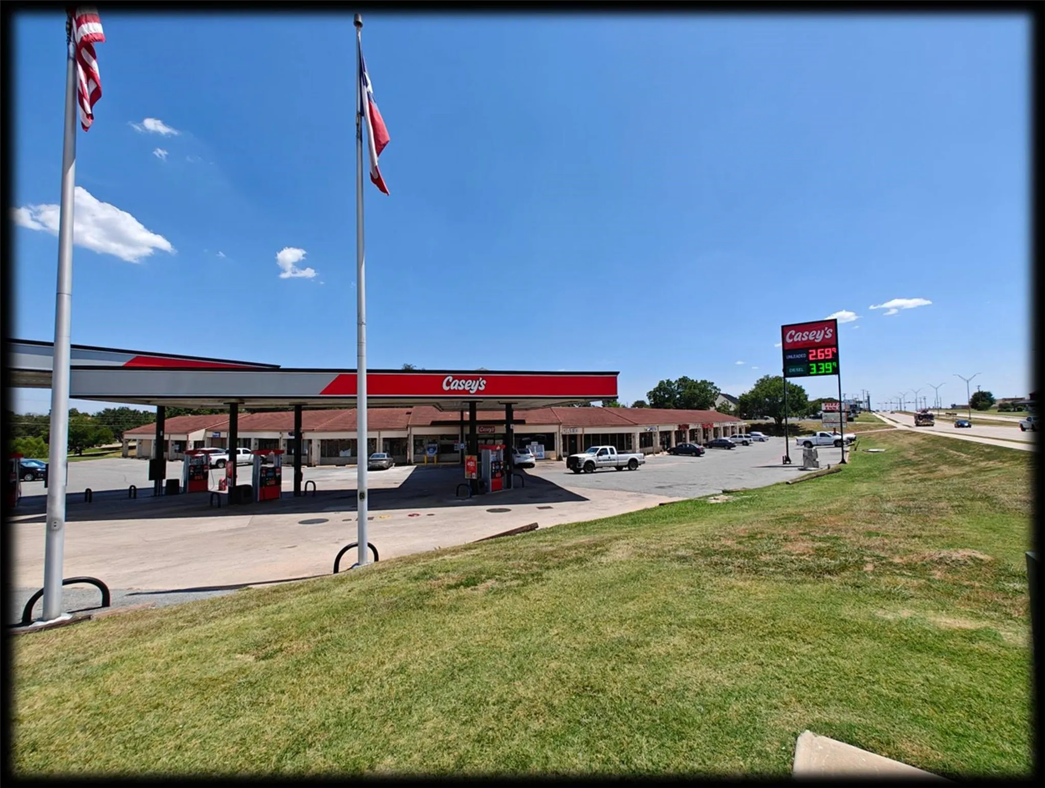 Retail For Sale in Grayson County , 2121 N Fm 1417, Sherman, Texas 75092, 0, 0, Garage spaces, 0 Sqft, built in 1983, mls#21294842, Real Estate Agent in Sherman, Homes For Sale in Grayson county, Homes For Sale in Sherman, Realtor in Sherman Texas, Real Estate Brokerage Independent Realty Texas, Luminita Cordes Realtor