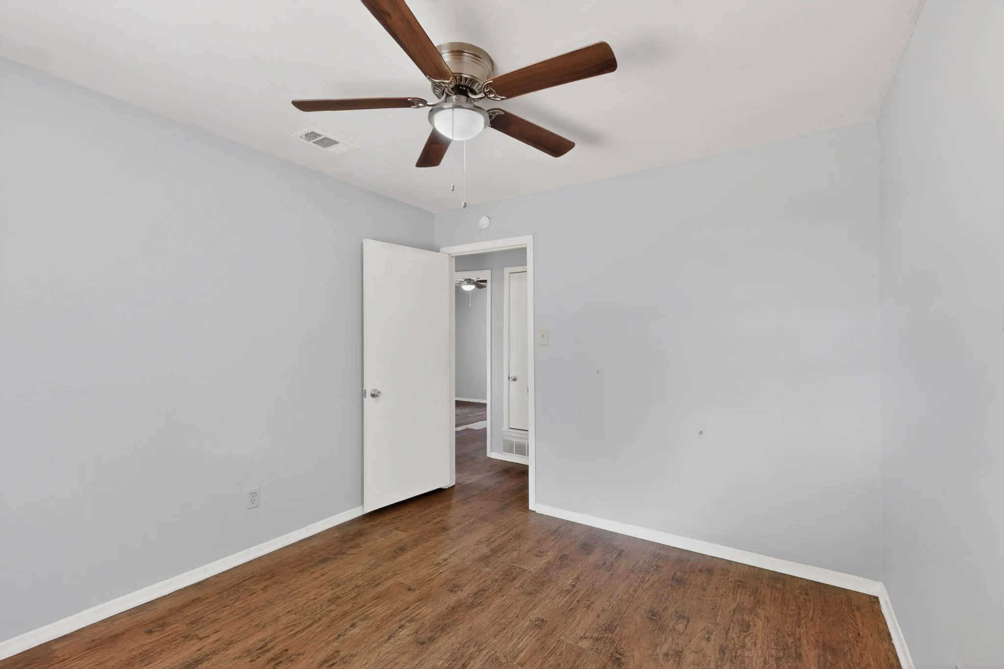 Single Family Residence For Rent in Collin County , 4330 FM 75 Road, Princeton, Texas 75407, 4 Bedroom, 2 Bathroom, 2 Garage spaces, 1,832 Sqft, built in 1965, mls#21295437, Real Estate Agent in Princeton, Homes For Rent in Collin county, Homes For Rent in Princeton, Realtor in Princeton Texas, Real Estate Brokerage Independent Realty Texas, Luminita Cordes Realtor