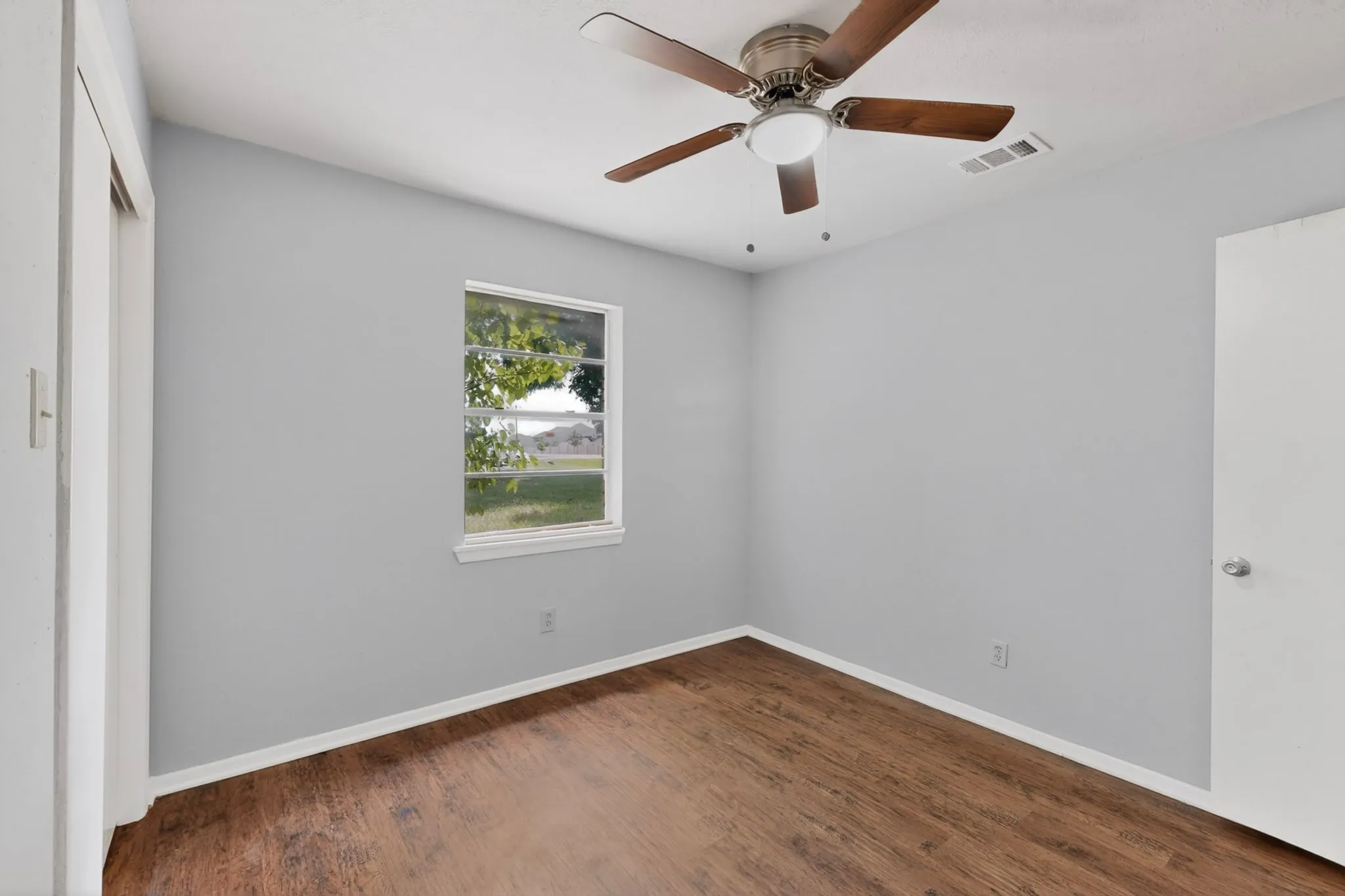 Single Family Residence For Rent in Collin County , 4330 FM 75 Road, Princeton, Texas 75407, 4 Bedroom, 2 Bathroom, 2 Garage spaces, 1,832 Sqft, built in 1965, mls#21295437, Real Estate Agent in Princeton, Homes For Rent in Collin county, Homes For Rent in Princeton, Realtor in Princeton Texas, Real Estate Brokerage Independent Realty Texas, Luminita Cordes Realtor