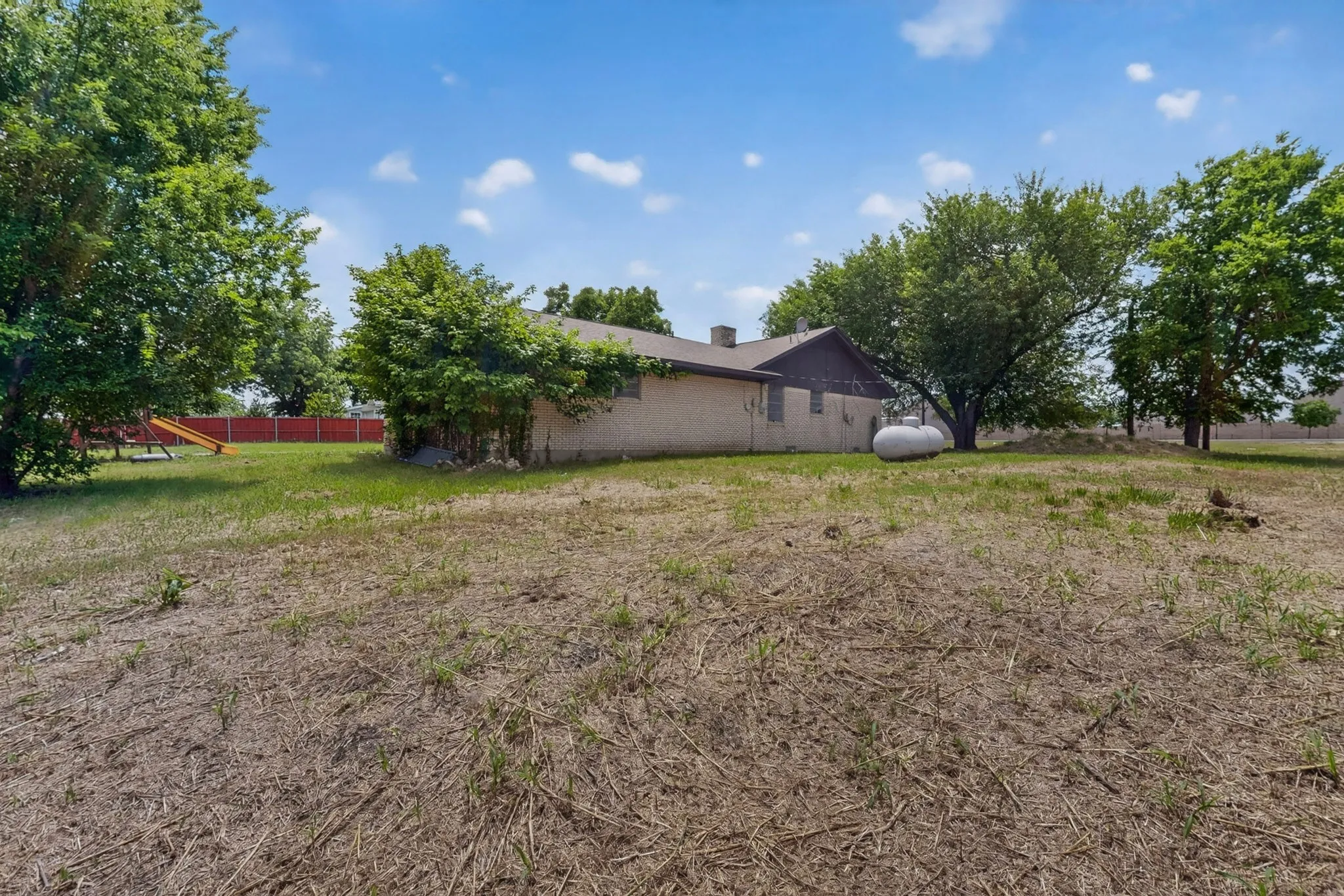 Single Family Residence For Rent in Collin County , 4330 FM 75 Road, Princeton, Texas 75407, 4 Bedroom, 2 Bathroom, 2 Garage spaces, 1,832 Sqft, built in 1965, mls#21295437, Real Estate Agent in Princeton, Homes For Rent in Collin county, Homes For Rent in Princeton, Realtor in Princeton Texas, Real Estate Brokerage Independent Realty Texas, Luminita Cordes Realtor