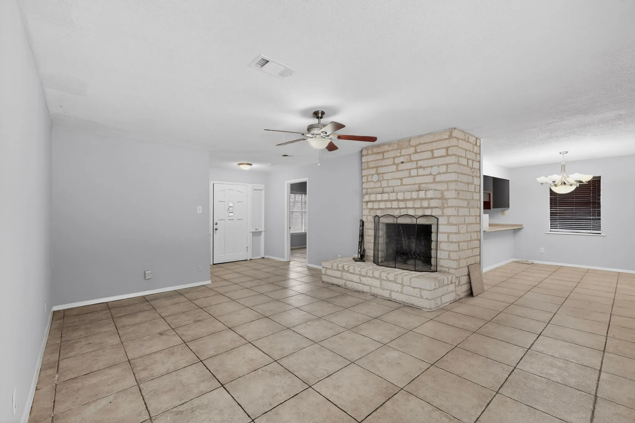 Single Family Residence For Rent in Collin County , 4330 FM 75 Road, Princeton, Texas 75407, 4 Bedroom, 2 Bathroom, 2 Garage spaces, 1,832 Sqft, built in 1965, mls#21295437, Real Estate Agent in Princeton, Homes For Rent in Collin county, Homes For Rent in Princeton, Realtor in Princeton Texas, Real Estate Brokerage Independent Realty Texas, Luminita Cordes Realtor