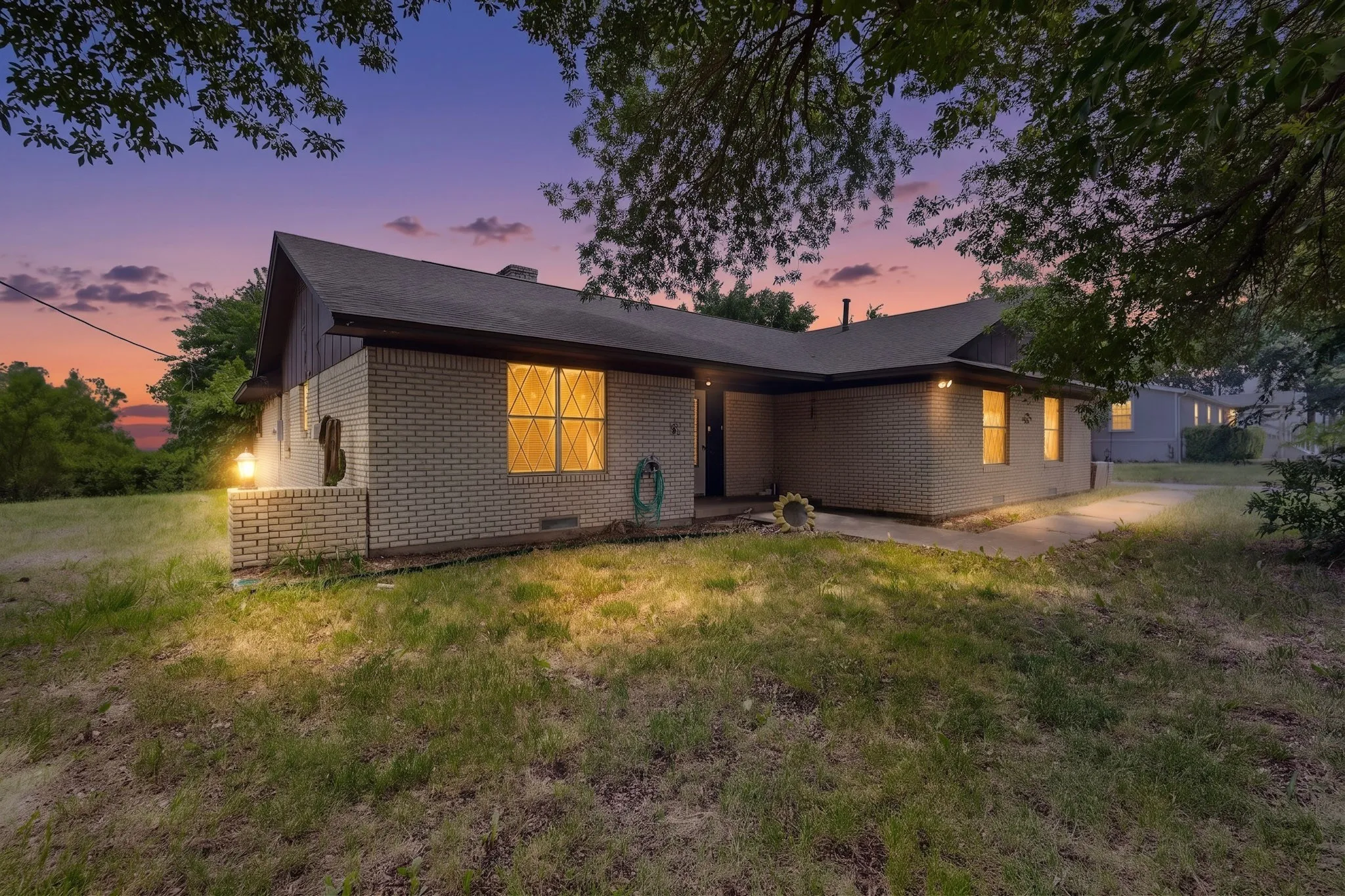 Single Family Residence For Rent in Collin County , 4330 FM 75 Road, Princeton, Texas 75407, 4 Bedroom, 2 Bathroom, 2 Garage spaces, 1,832 Sqft, built in 1965, mls#21295437, Real Estate Agent in Princeton, Homes For Rent in Collin county, Homes For Rent in Princeton, Realtor in Princeton Texas, Real Estate Brokerage Independent Realty Texas, Luminita Cordes Realtor