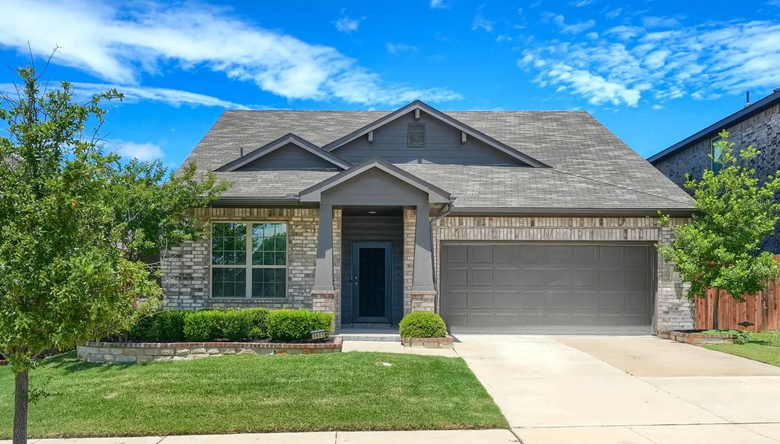 Single Family Residence For Sale in Kaufman County , 3805 S Courtney Court, Heartland, Texas 75126, 4 Bedroom, 3 Bathroom, 2 Garage spaces, 2,629 Sqft, built in 2021, mls#21295122, Real Estate Agent in Heartland, Homes For Sale in Kaufman county, Homes For Sale in Heartland, Realtor in Heartland Texas, Real Estate Brokerage Independent Realty Texas, Luminita Cordes Realtor
