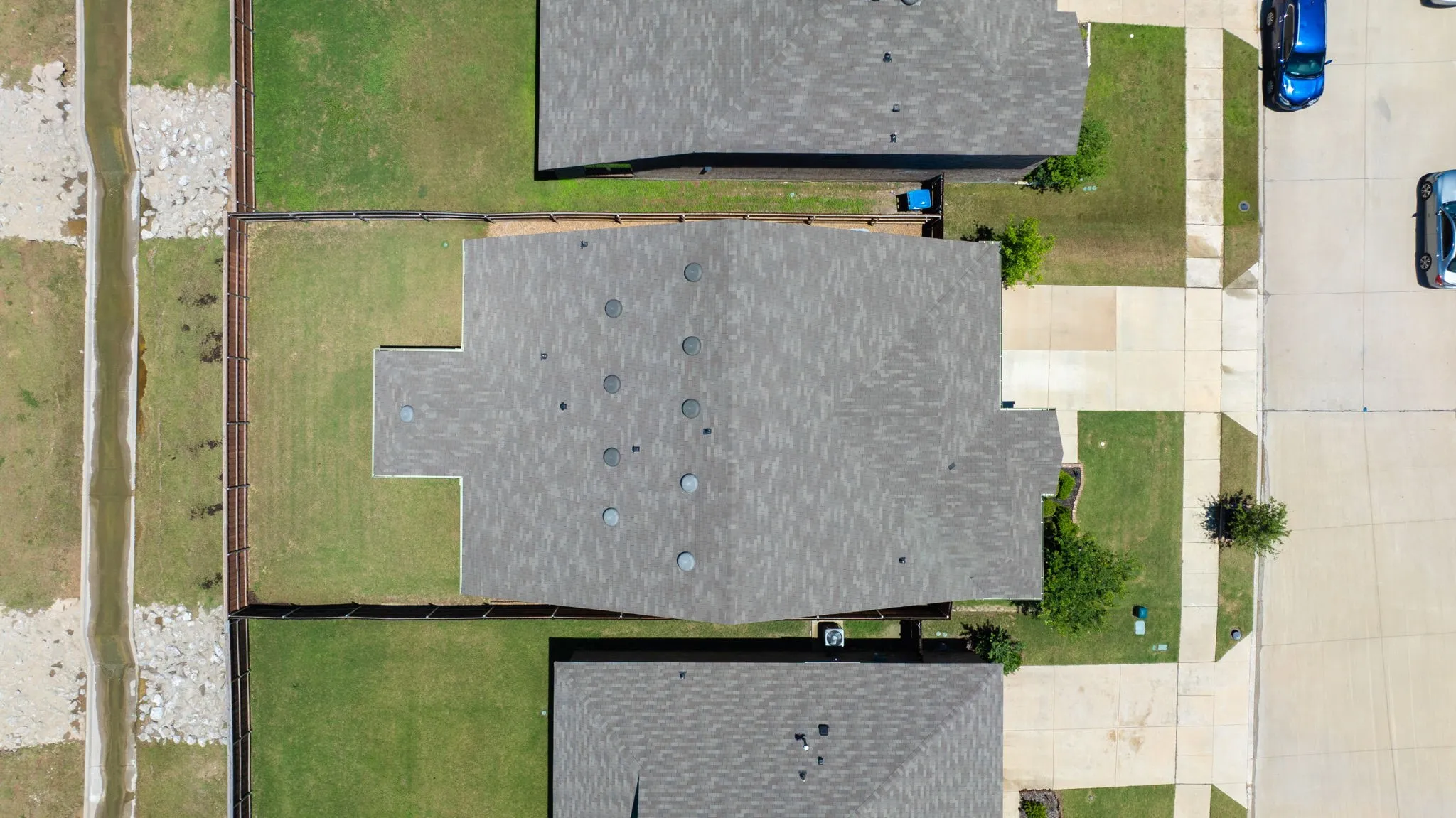 Single Family Residence For Sale in Kaufman County , 3805 S Courtney Court, Heartland, Texas 75126, 4 Bedroom, 3 Bathroom, 2 Garage spaces, 2,629 Sqft, built in 2021, mls#21295122, Real Estate Agent in Heartland, Homes For Sale in Kaufman county, Homes For Sale in Heartland, Realtor in Heartland Texas, Real Estate Brokerage Independent Realty Texas, Luminita Cordes Realtor