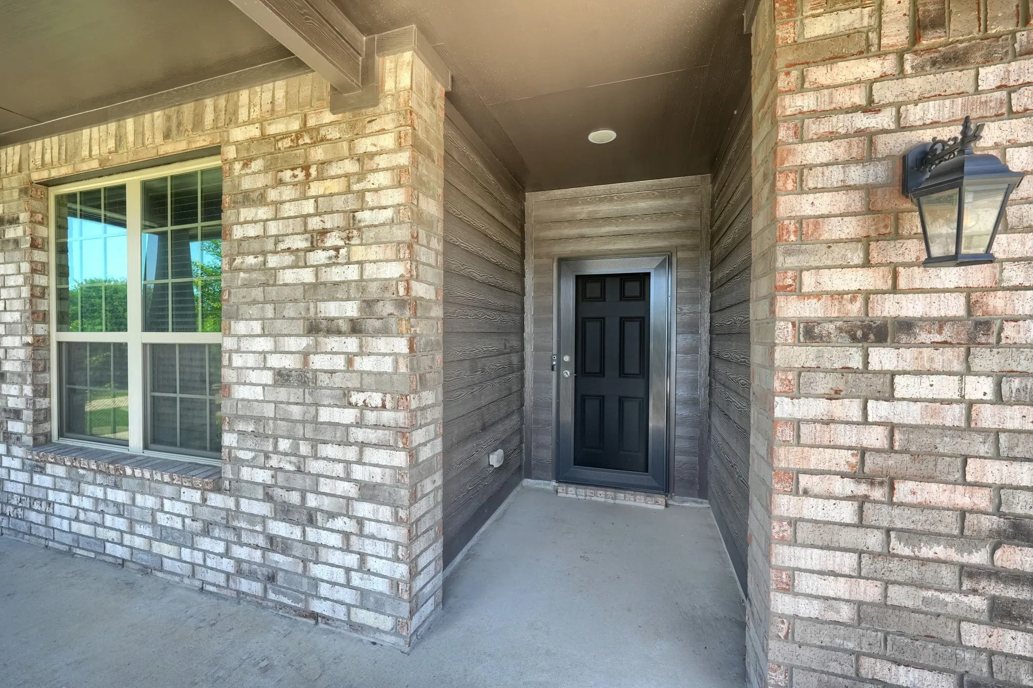 Single Family Residence For Sale in Kaufman County , 3805 S Courtney Court, Heartland, Texas 75126, 4 Bedroom, 3 Bathroom, 2 Garage spaces, 2,629 Sqft, built in 2021, mls#21295122, Real Estate Agent in Heartland, Homes For Sale in Kaufman county, Homes For Sale in Heartland, Realtor in Heartland Texas, Real Estate Brokerage Independent Realty Texas, Luminita Cordes Realtor