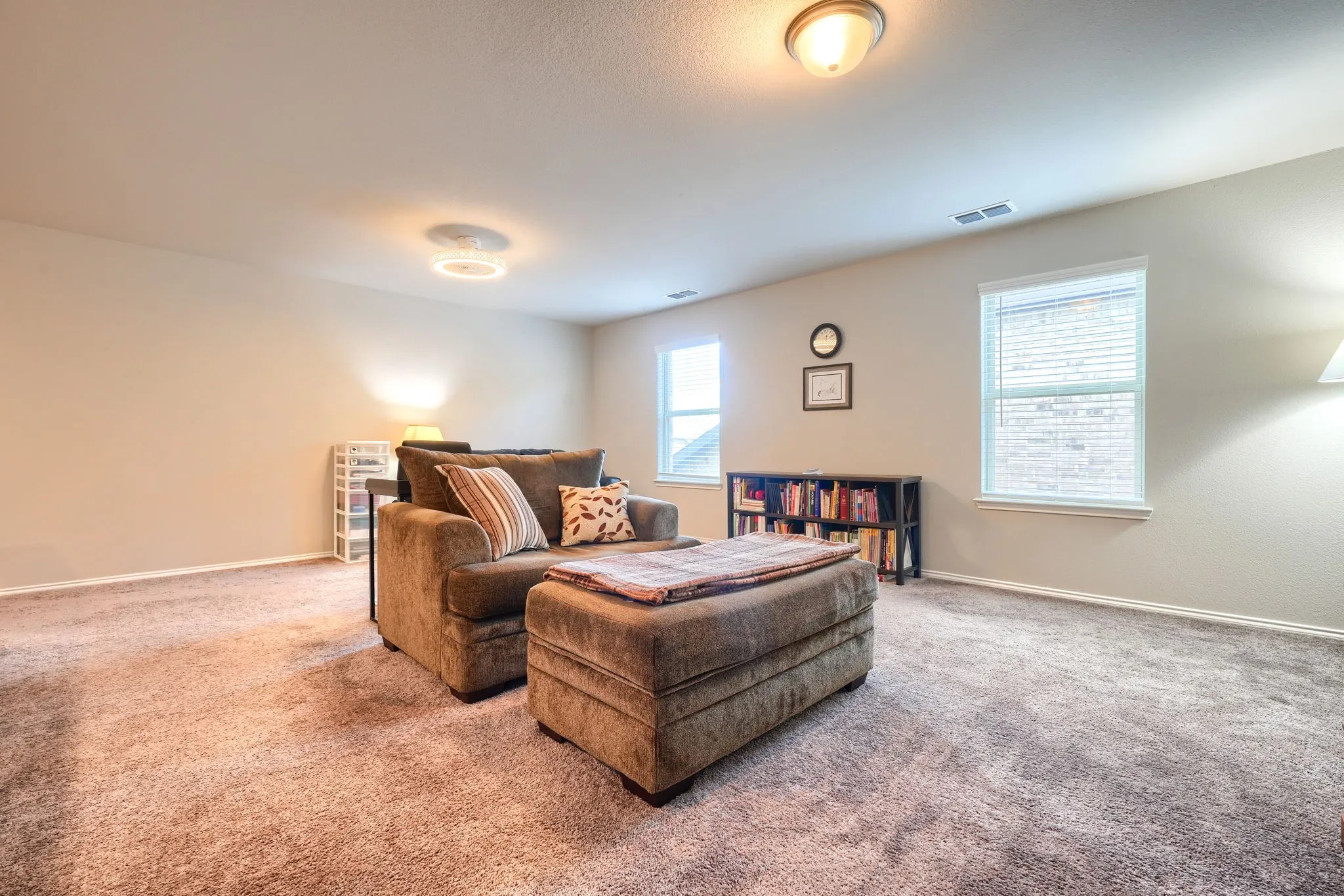 Single Family Residence For Sale in Kaufman County , 3805 S Courtney Court, Heartland, Texas 75126, 4 Bedroom, 3 Bathroom, 2 Garage spaces, 2,629 Sqft, built in 2021, mls#21295122, Real Estate Agent in Heartland, Homes For Sale in Kaufman county, Homes For Sale in Heartland, Realtor in Heartland Texas, Real Estate Brokerage Independent Realty Texas, Luminita Cordes Realtor