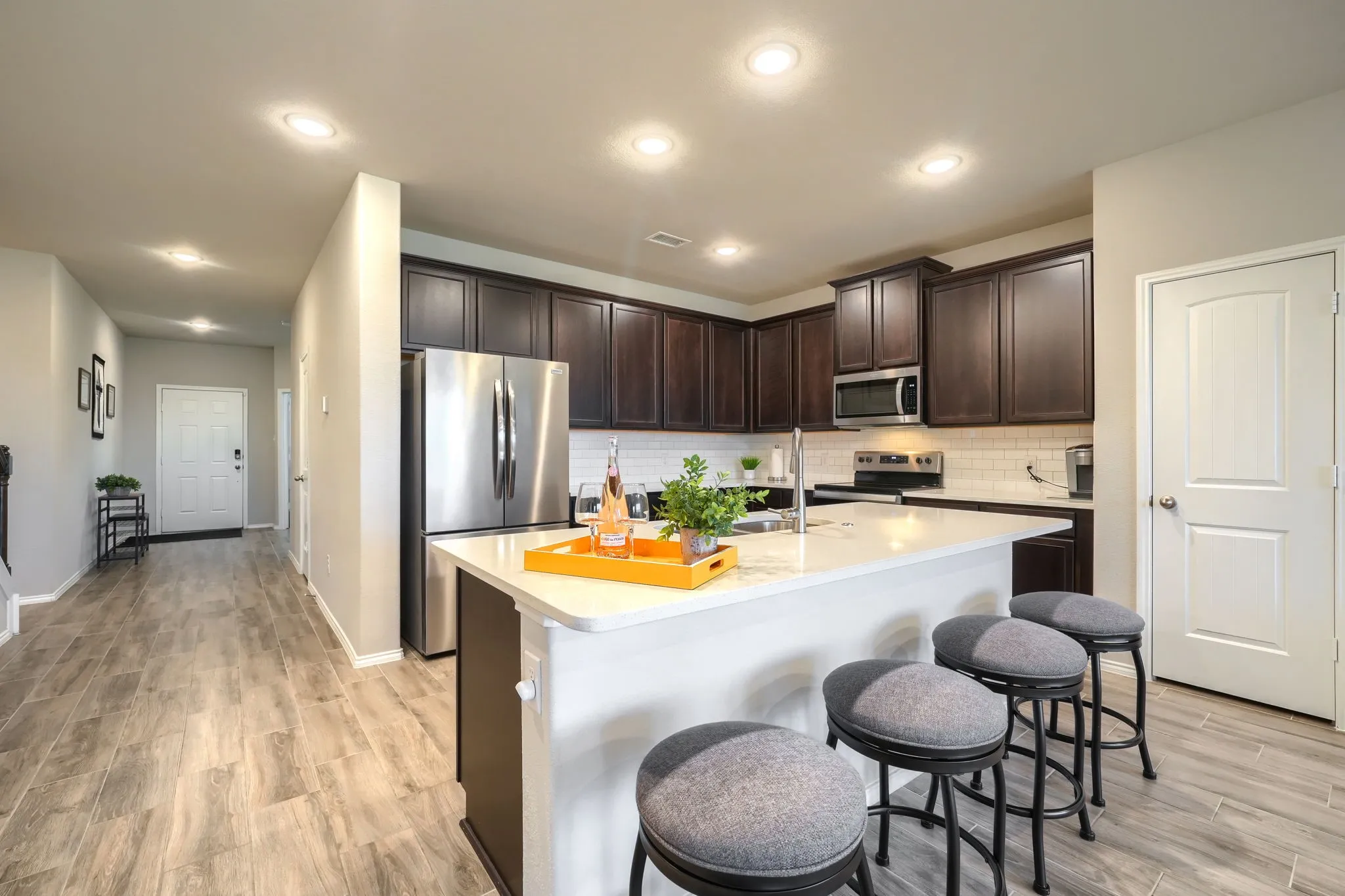 Single Family Residence For Sale in Kaufman County , 3805 S Courtney Court, Heartland, Texas 75126, 4 Bedroom, 3 Bathroom, 2 Garage spaces, 2,629 Sqft, built in 2021, mls#21295122, Real Estate Agent in Heartland, Homes For Sale in Kaufman county, Homes For Sale in Heartland, Realtor in Heartland Texas, Real Estate Brokerage Independent Realty Texas, Luminita Cordes Realtor