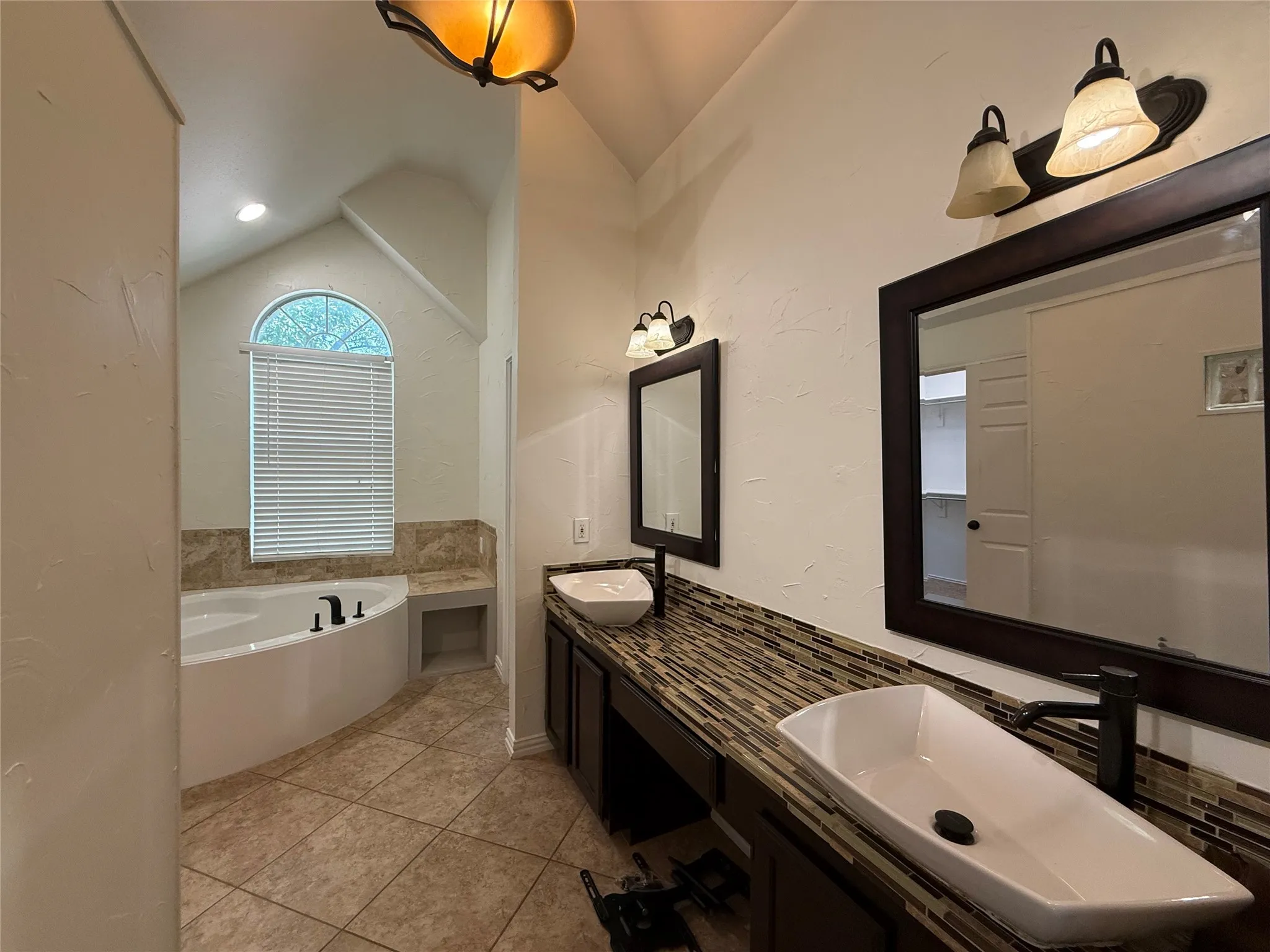 Single Family Residence For Rent in Collin County , 10700 Jackson, Frisco, Texas 75035, 3 Bedroom, 3 Bathroom, 2 Garage spaces, 2,680 Sqft, built in 1994, mls#21289488, Real Estate Agent in Frisco, Homes For Rent in Collin county, Homes For Rent in Frisco, Realtor in Frisco Texas, Real Estate Brokerage Independent Realty Texas, Luminita Cordes Realtor