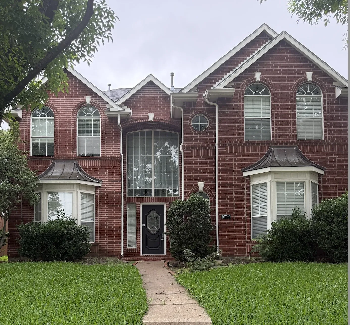 Single Family Residence For Rent in Collin County , 10700 Jackson, Frisco, Texas 75035, 3 Bedroom, 3 Bathroom, 2 Garage spaces, 2,680 Sqft, built in 1994, mls#21289488, Real Estate Agent in Frisco, Homes For Rent in Collin county, Homes For Rent in Frisco, Realtor in Frisco Texas, Real Estate Brokerage Independent Realty Texas, Luminita Cordes Realtor