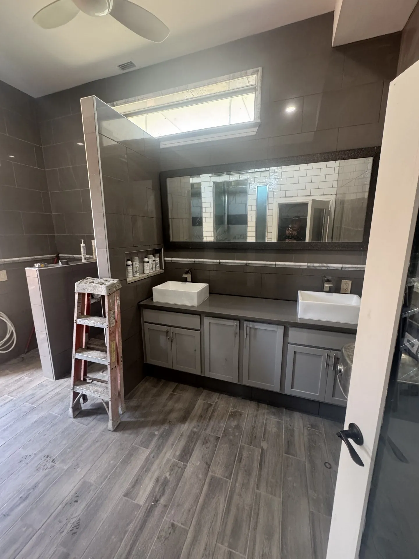 Single Family Residence For Sale in Tarrant County , 1109 Colina Vista Lane, Crowley, Texas 76036, 9 Bedroom, 13 Bathroom, 2 Garage spaces, 13,277 Sqft, built in 1998, mls#21295300, Real Estate Agent in Crowley, Homes For Sale in Tarrant county, Homes For Sale in Crowley, Realtor in Crowley Texas, Real Estate Brokerage Independent Realty Texas, Luminita Cordes Realtor