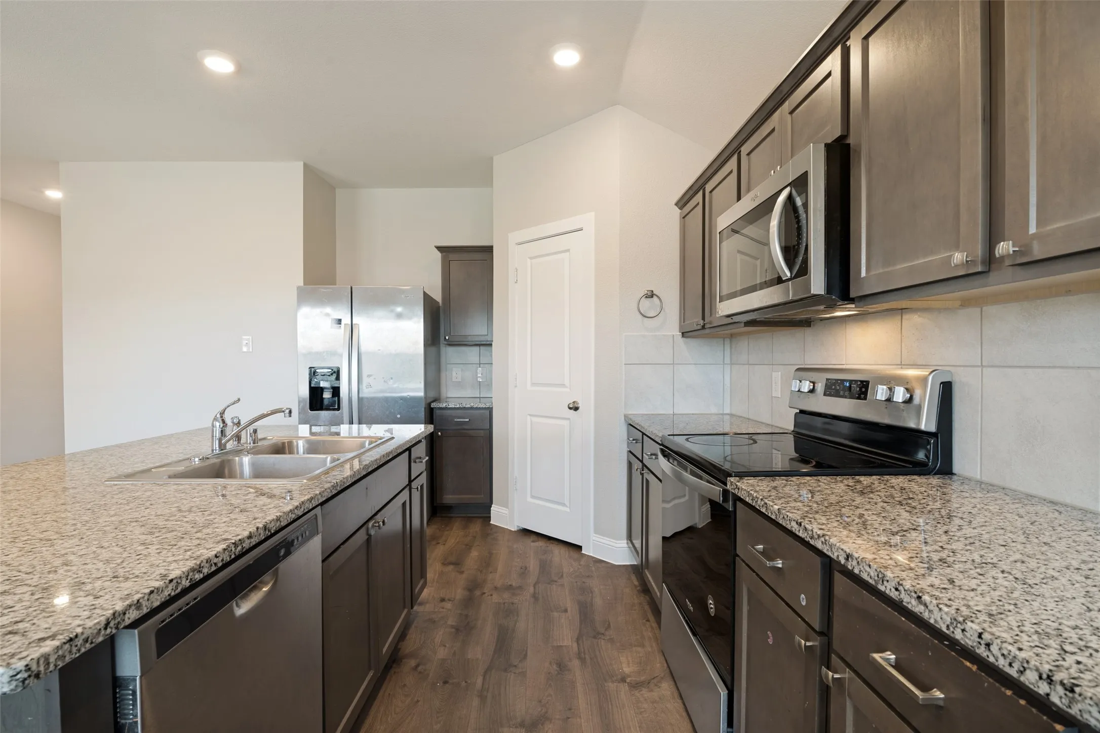 Single Family Residence For Sale in Dallas County , 2910 Rowland Drive, Seagoville, Texas 75159, 3 Bedroom, 2 Bathroom, 2 Garage spaces, 1,450 Sqft, built in 2020, Price $250,000, mls#21287317, Real Estate Agent in Seagoville, Homes For Sale in Dallas county, Homes For Sale in Seagoville, Realtor in Seagoville Texas, Real Estate Brokerage Independent Realty Texas, Luminita Cordes Realtor