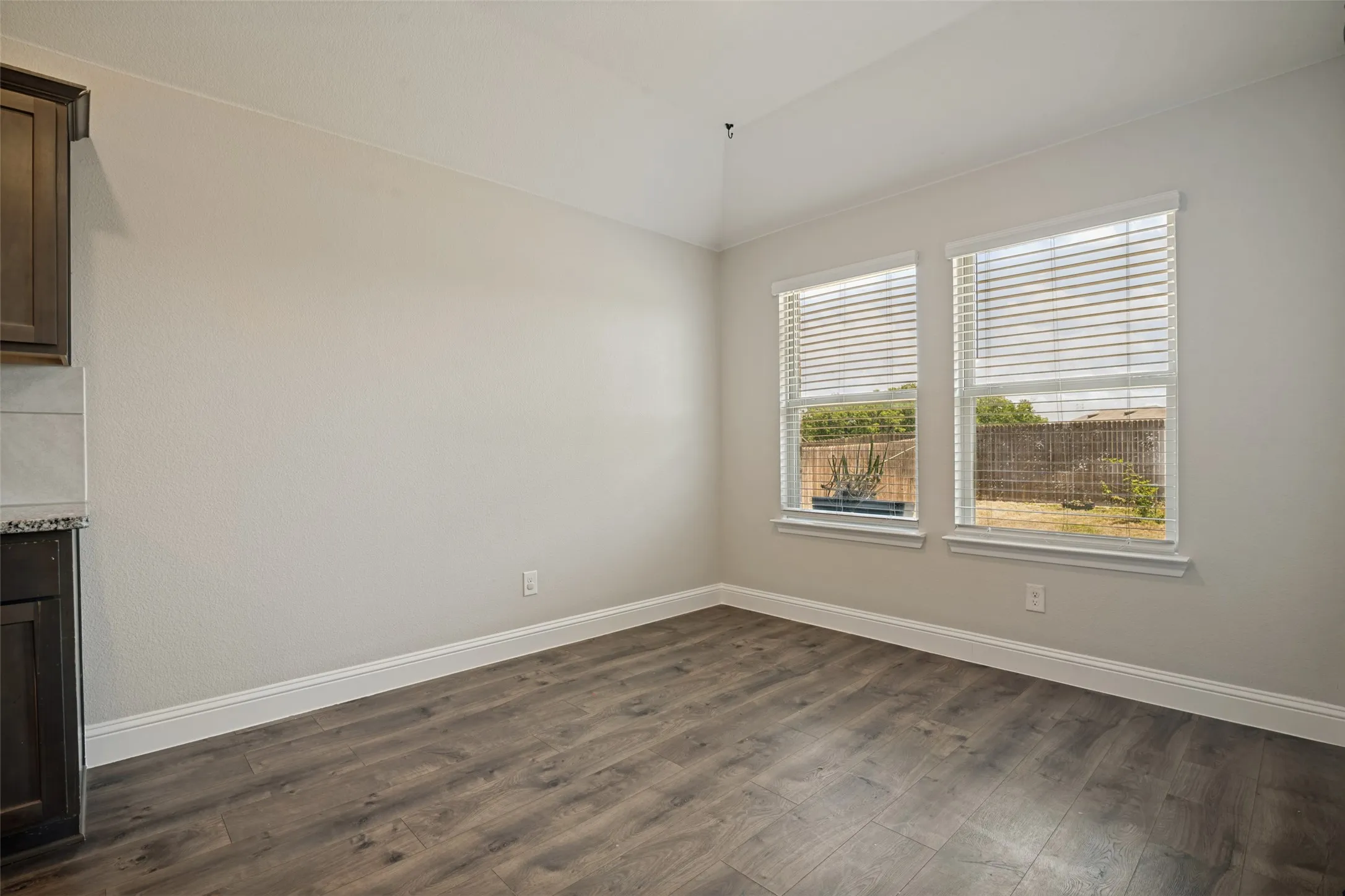 Single Family Residence For Sale in Dallas County , 2910 Rowland Drive, Seagoville, Texas 75159, 3 Bedroom, 2 Bathroom, 2 Garage spaces, 1,450 Sqft, built in 2020, Price $250,000, mls#21287317, Real Estate Agent in Seagoville, Homes For Sale in Dallas county, Homes For Sale in Seagoville, Realtor in Seagoville Texas, Real Estate Brokerage Independent Realty Texas, Luminita Cordes Realtor