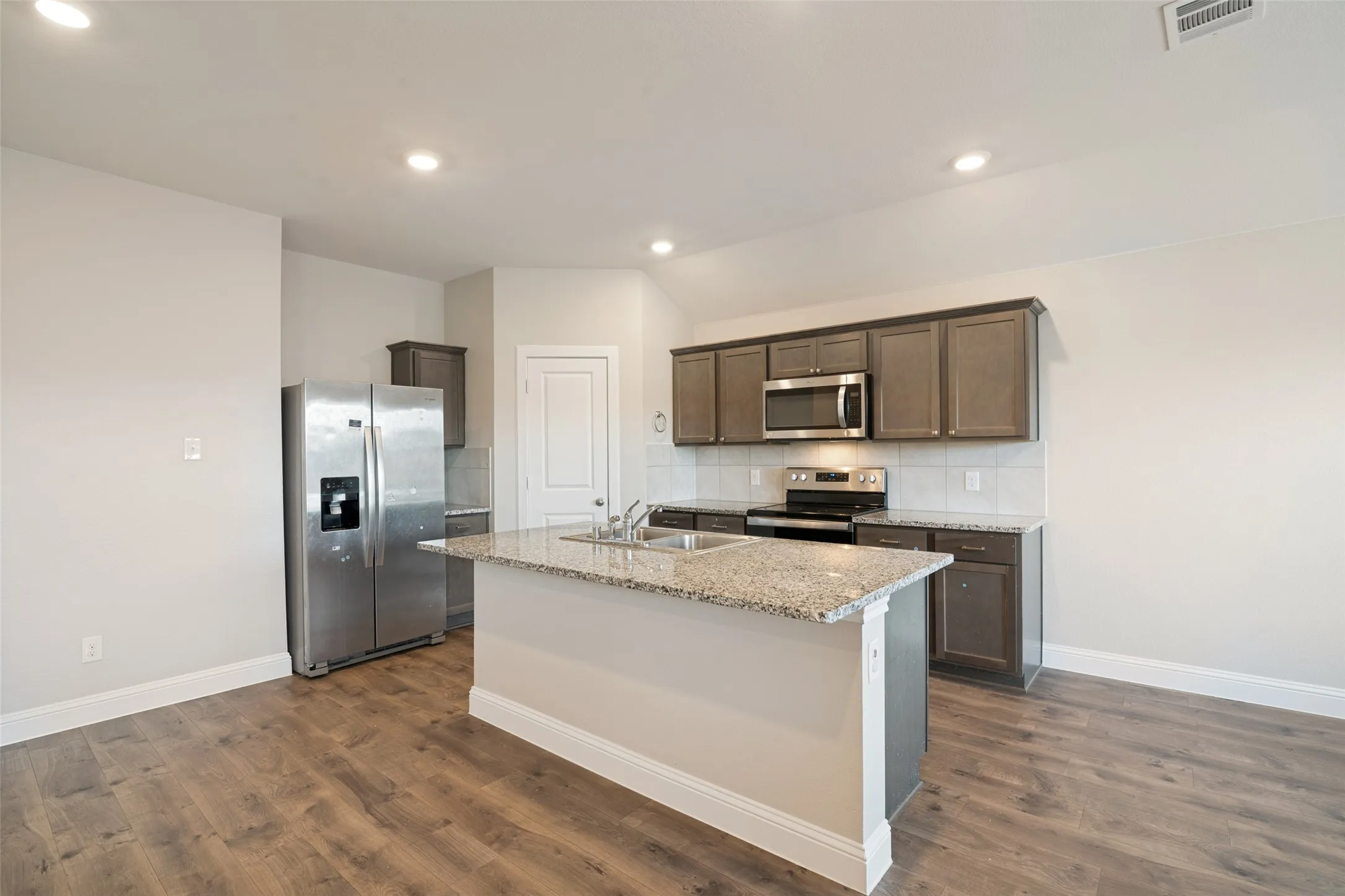 Single Family Residence For Sale in Dallas County , 2910 Rowland Drive, Seagoville, Texas 75159, 3 Bedroom, 2 Bathroom, 2 Garage spaces, 1,450 Sqft, built in 2020, Price $250,000, mls#21287317, Real Estate Agent in Seagoville, Homes For Sale in Dallas county, Homes For Sale in Seagoville, Realtor in Seagoville Texas, Real Estate Brokerage Independent Realty Texas, Luminita Cordes Realtor