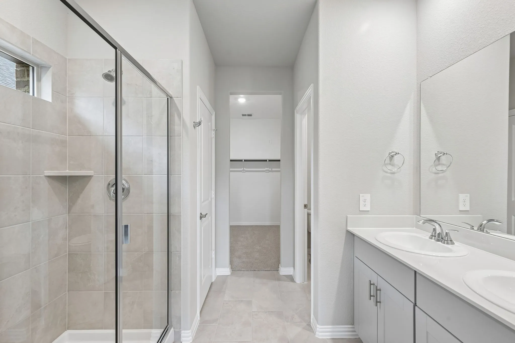 Photo is not of the actual home, but is an inspirational photo of builder’s model home and may depict options, furnishings, and/or decorator features that are not included.