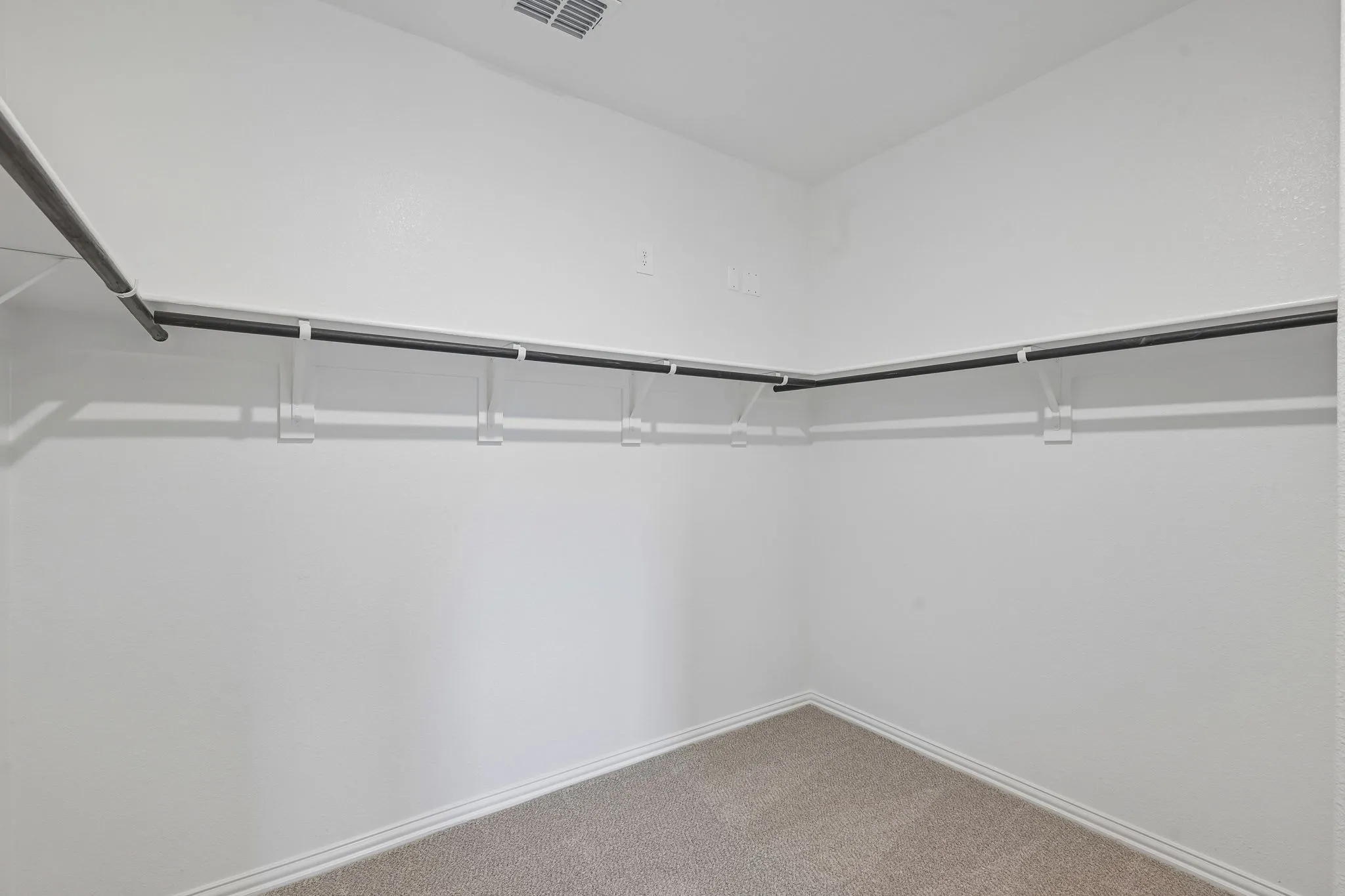 Photo is not of the actual home, but is an inspirational photo of builder’s model home and may depict options, furnishings, and/or decorator features that are not included.