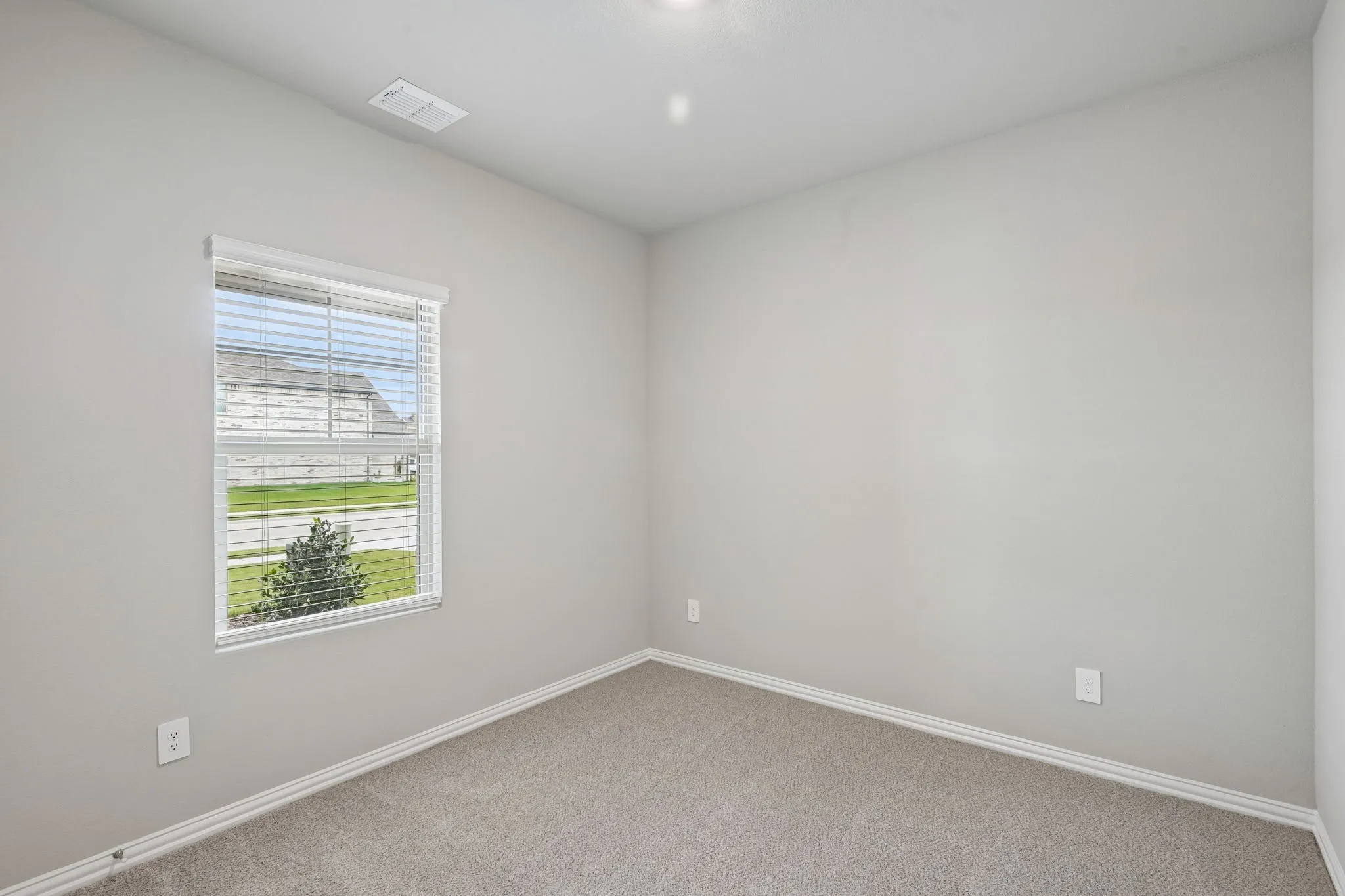 Photo is not of the actual home, but is an inspirational photo of builder’s model home and may depict options, furnishings, and/or decorator features that are not included.