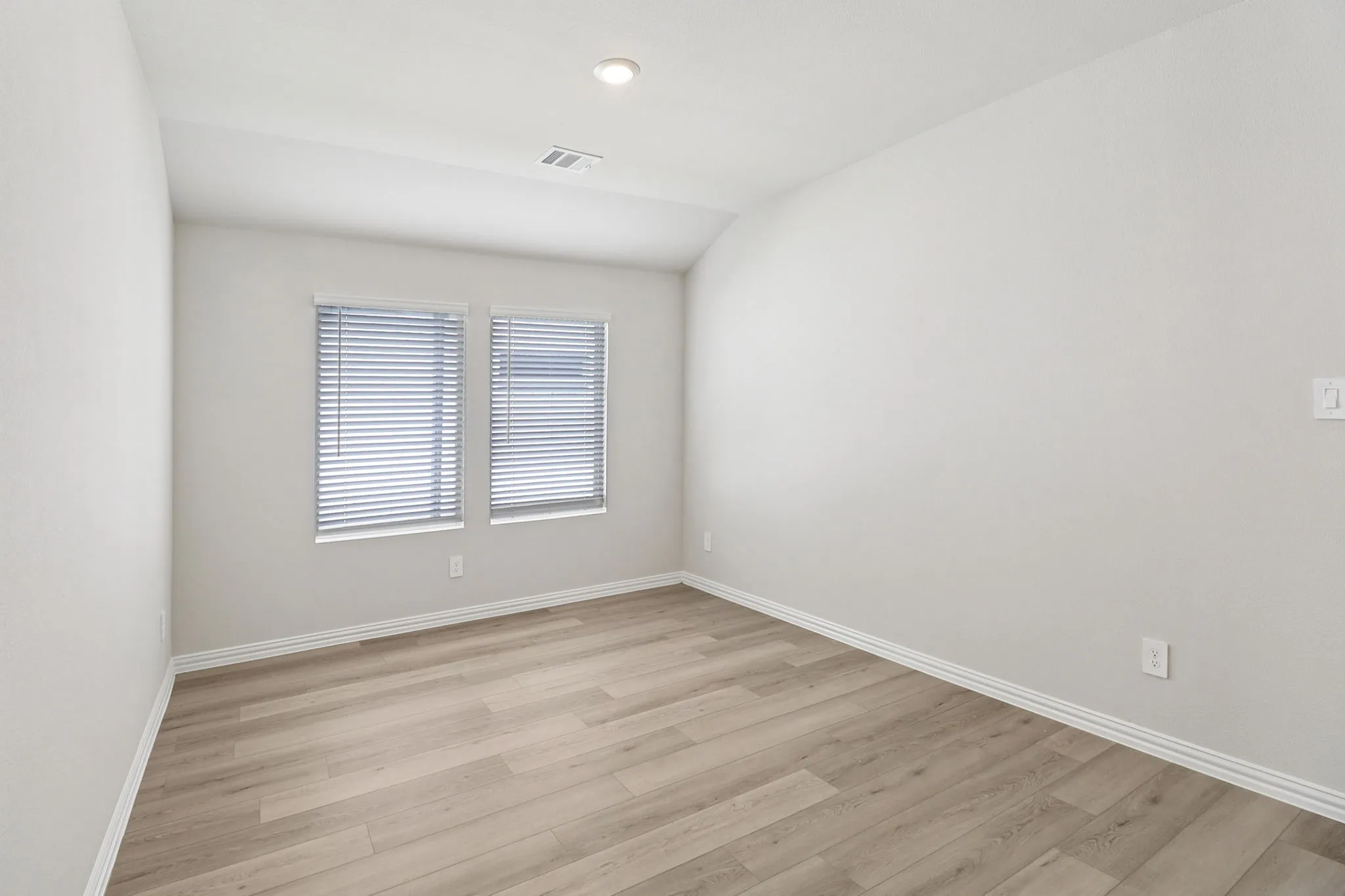Photo is not of the actual home, but is an inspirational photo of builder’s model home and may depict options, furnishings, and/or decorator features that are not included.