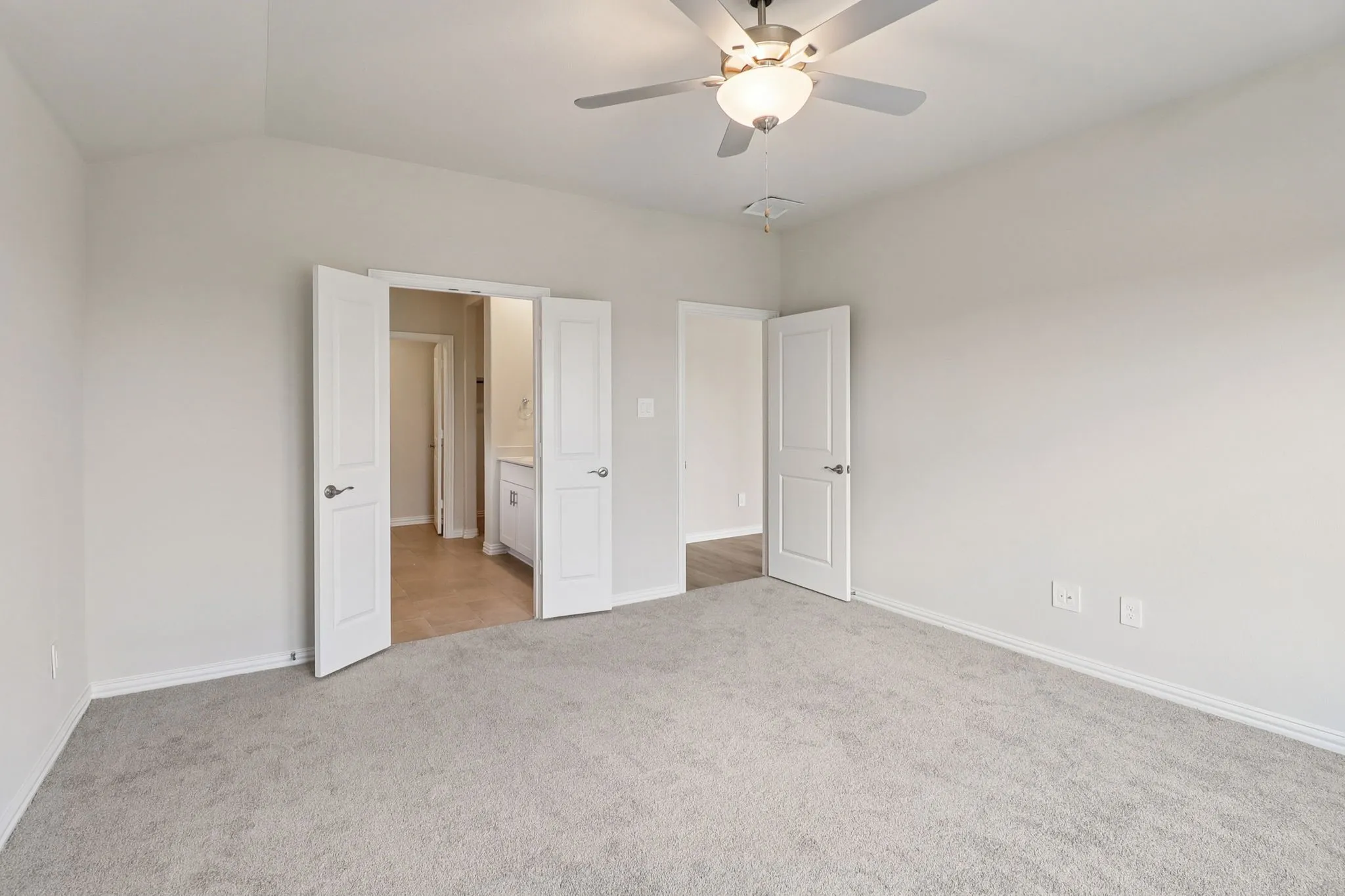 Photo is not of the actual home, but is an inspirational photo of builder’s model home and may depict options, furnishings, and/or decorator features that are not included.