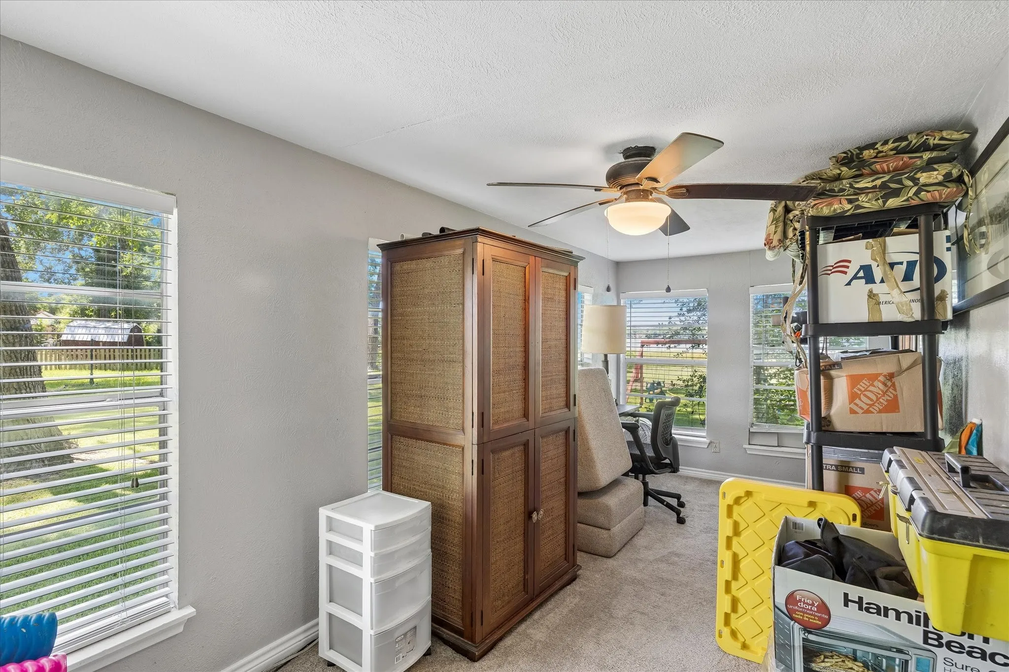 Single Family Residence For Sale in Parker County , 2435 E Lake Drive, Weatherford, Texas 76087, 3 Bedroom, 2 Bathroom, Garage spaces, 1,260 Sqft, built in 1960, mls#21288342, Real Estate Agent in Weatherford, Homes For Sale in Parker county, Homes For Sale in Weatherford, Realtor in Weatherford Texas, Real Estate Brokerage Independent Realty Texas, Luminita Cordes Realtor