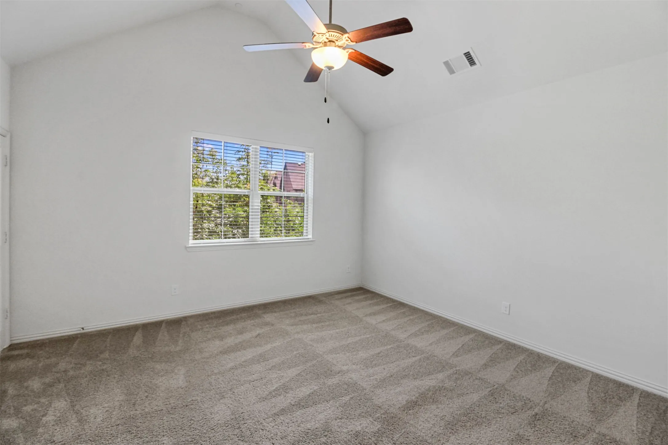 Townhouse For Rent in Collin County , 5208 Mcpherson Lane, Mc Kinney, Texas 75070, 3 Bedroom, 3 Bathroom, 2 Garage spaces, 1,695 Sqft, built in 2018, mls#21295531, Real Estate Agent in Mc Kinney, Homes For Rent in Collin county, Homes For Rent in Mc Kinney, Realtor in Mc Kinney Texas, Real Estate Brokerage Independent Realty Texas, Luminita Cordes Realtor