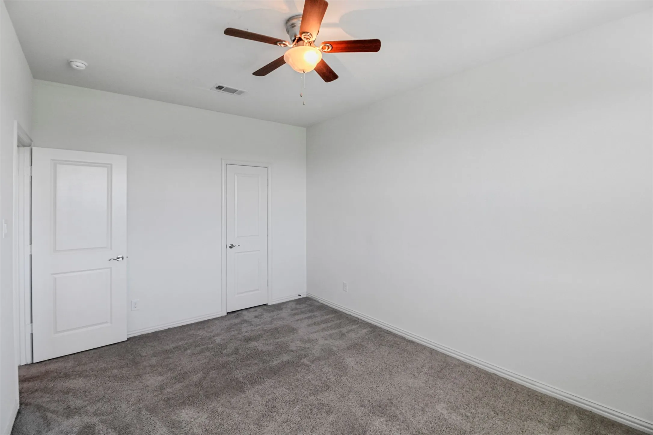 Townhouse For Rent in Collin County , 5208 Mcpherson Lane, Mc Kinney, Texas 75070, 3 Bedroom, 3 Bathroom, 2 Garage spaces, 1,695 Sqft, built in 2018, mls#21295531, Real Estate Agent in Mc Kinney, Homes For Rent in Collin county, Homes For Rent in Mc Kinney, Realtor in Mc Kinney Texas, Real Estate Brokerage Independent Realty Texas, Luminita Cordes Realtor