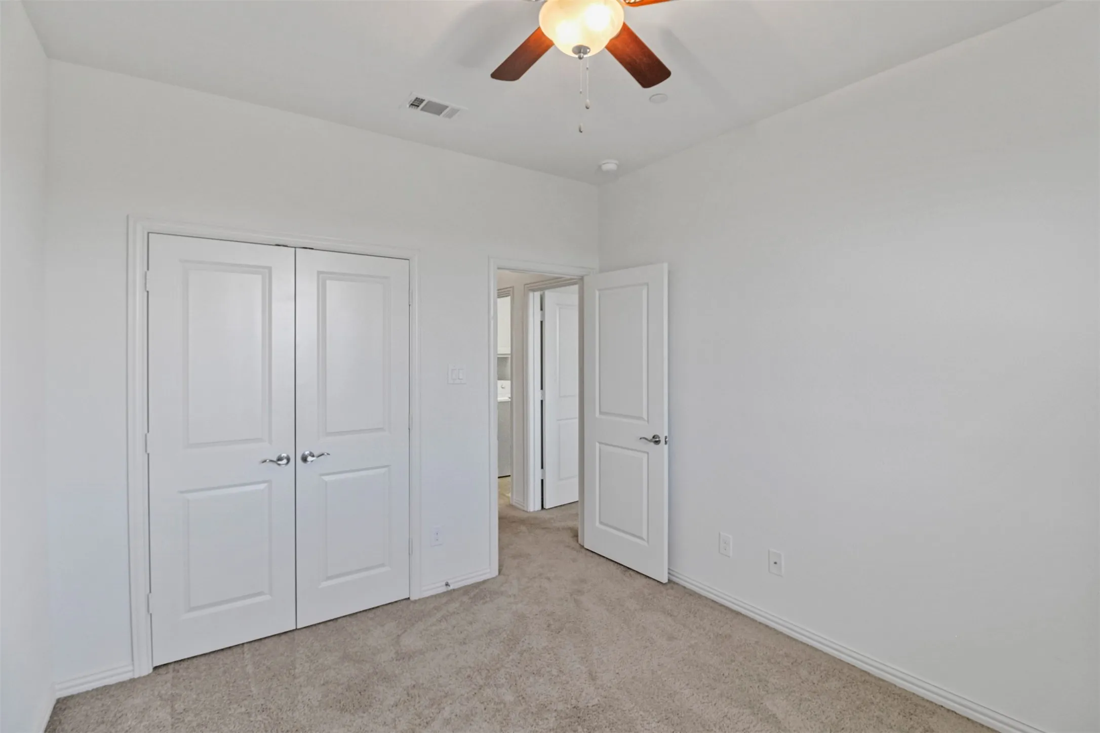 Townhouse For Rent in Collin County , 5208 Mcpherson Lane, Mc Kinney, Texas 75070, 3 Bedroom, 3 Bathroom, 2 Garage spaces, 1,695 Sqft, built in 2018, mls#21295531, Real Estate Agent in Mc Kinney, Homes For Rent in Collin county, Homes For Rent in Mc Kinney, Realtor in Mc Kinney Texas, Real Estate Brokerage Independent Realty Texas, Luminita Cordes Realtor