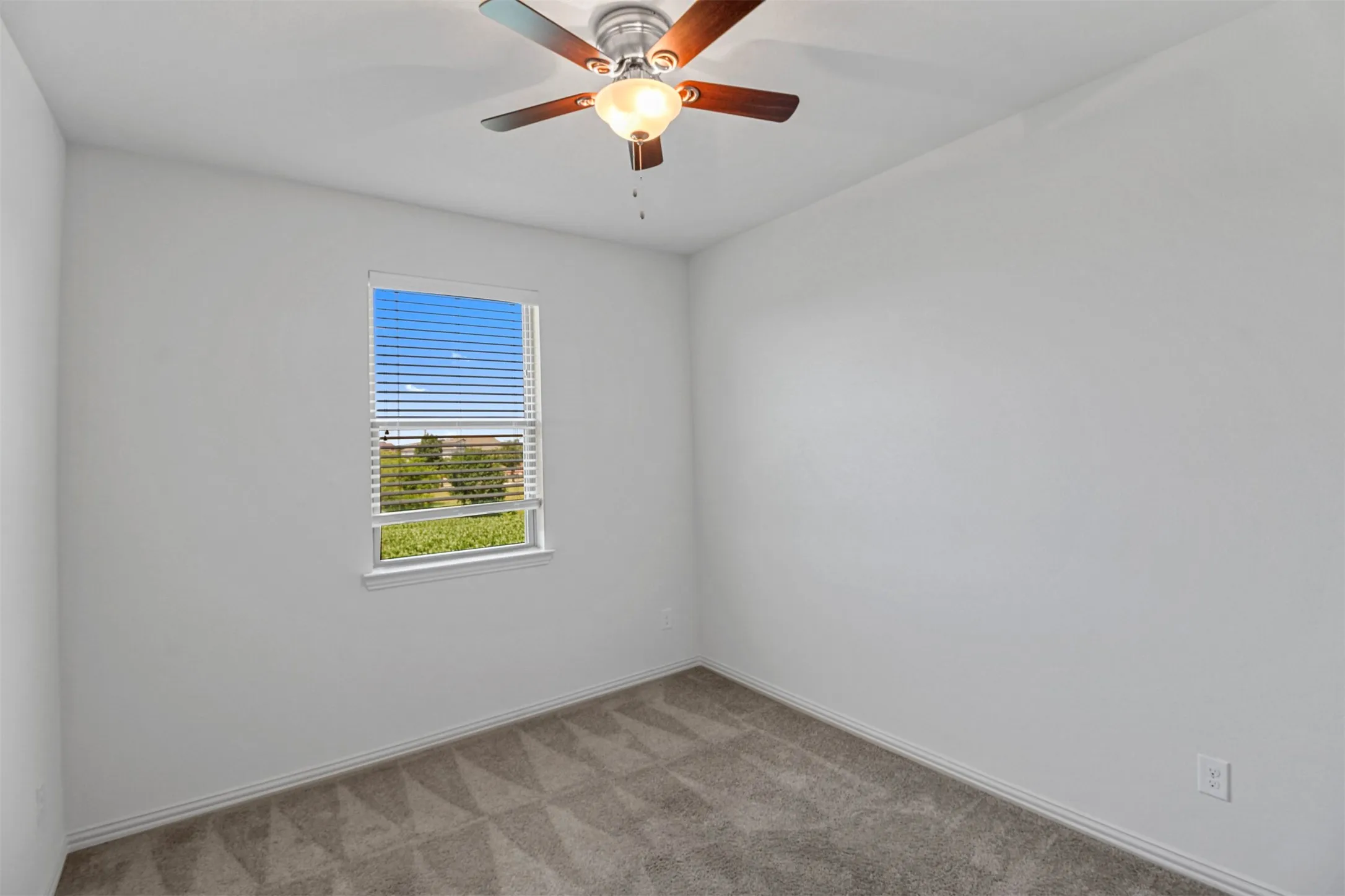 Townhouse For Rent in Collin County , 5208 Mcpherson Lane, Mc Kinney, Texas 75070, 3 Bedroom, 3 Bathroom, 2 Garage spaces, 1,695 Sqft, built in 2018, mls#21295531, Real Estate Agent in Mc Kinney, Homes For Rent in Collin county, Homes For Rent in Mc Kinney, Realtor in Mc Kinney Texas, Real Estate Brokerage Independent Realty Texas, Luminita Cordes Realtor
