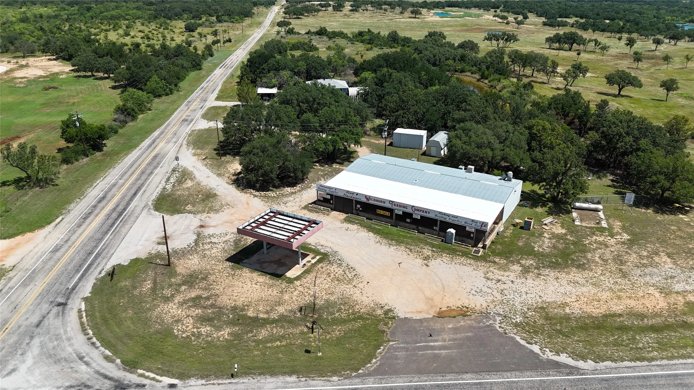Retail For Sale in Brown County , 4985 Park Road 15, Brownwood, Texas 76801, 0, 0, Garage spaces, 0 Sqft, built in 1980, mls#21295505, Real Estate Agent in Brownwood, Homes For Sale in Brown county, Homes For Sale in Brownwood, Realtor in Brownwood Texas, Real Estate Brokerage Independent Realty Texas, Luminita Cordes Realtor