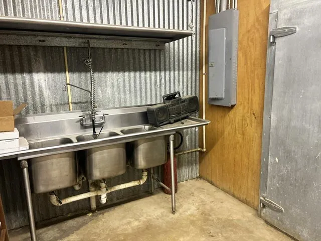 Retail For Sale in Brown County , 4985 Park Road 15, Brownwood, Texas 76801, 0, 0, Garage spaces, 0 Sqft, built in 1980, mls#21295505, Real Estate Agent in Brownwood, Homes For Sale in Brown county, Homes For Sale in Brownwood, Realtor in Brownwood Texas, Real Estate Brokerage Independent Realty Texas, Luminita Cordes Realtor