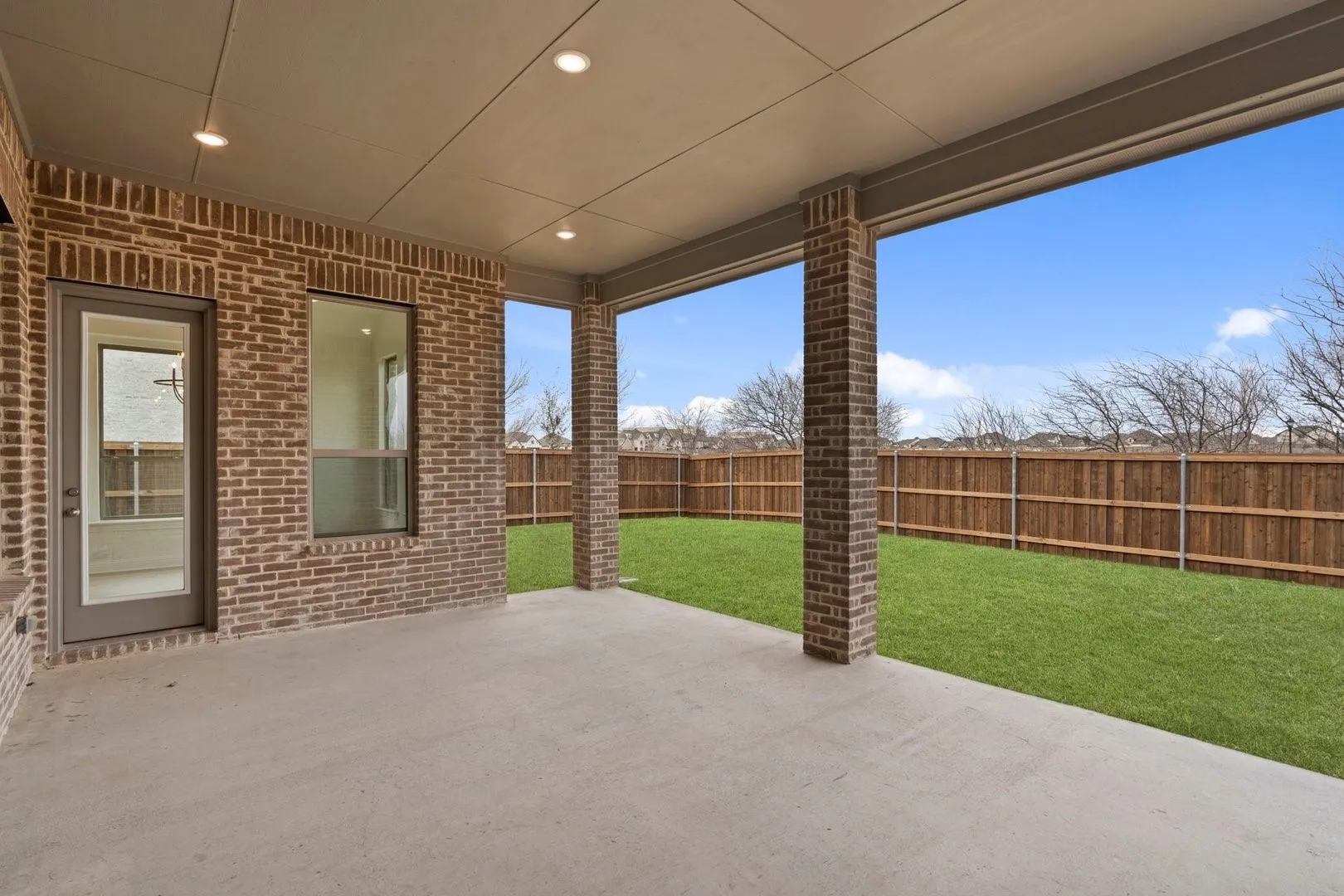 DAL_South Pointe_Gorman_2611 Brazos Dr (24)