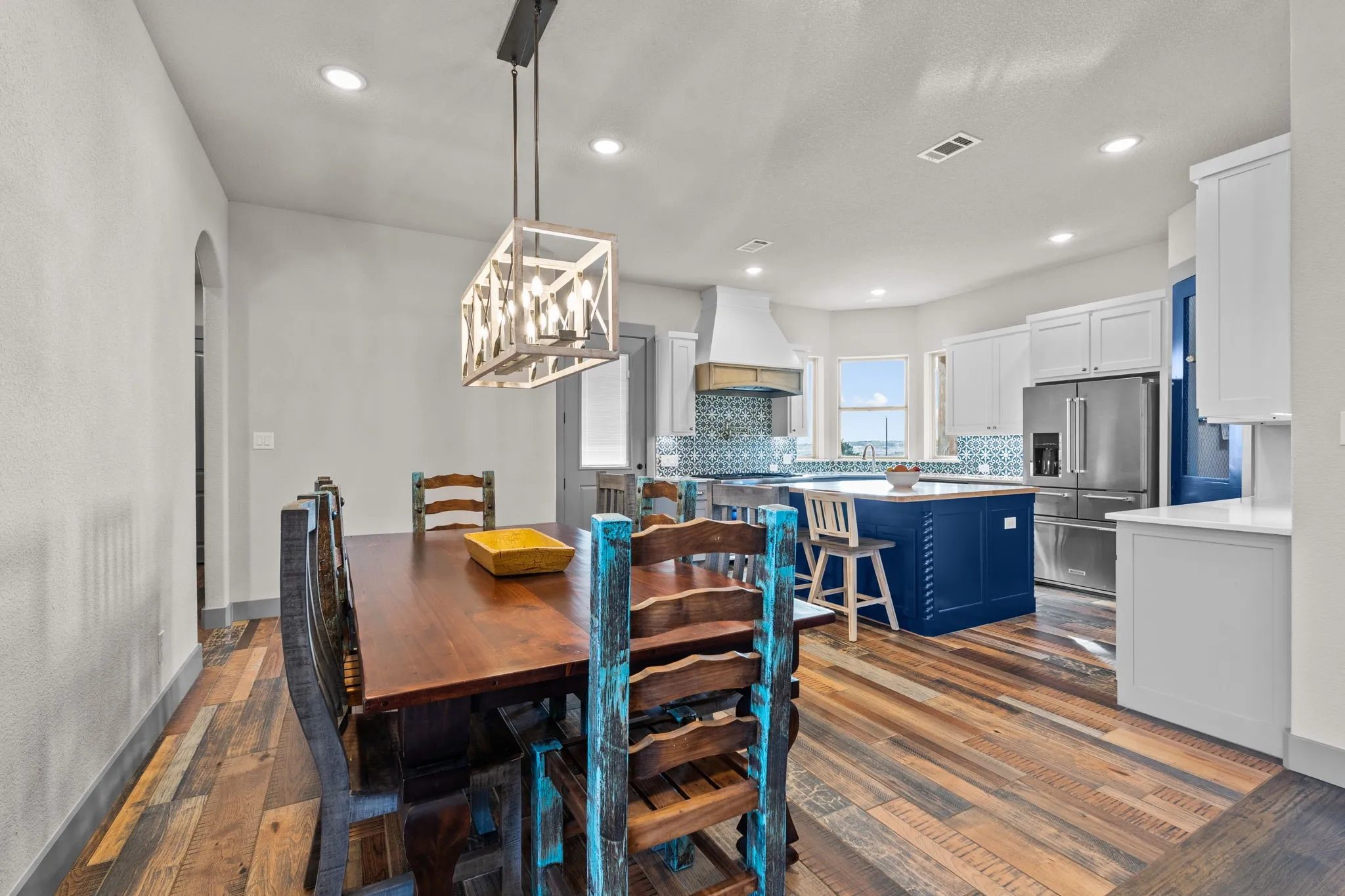 Single Family Residence For Sale in Parker County , 4747 Kelly Road, Aledo, Texas 76008, 4 Bedrooms, 6 Bathrooms, 3 Garage spaces, 4,155 Sqft, built in 2012, Price $2,300,000, mls#21256387, Real Estate Agent in Aledo, Homes For Sale in Parker county, Homes For Sale in Aledo, Realtor in Aledo Texas, Real Estate Brokerage Independent Realty Texas, Luminita Cordes Realtor