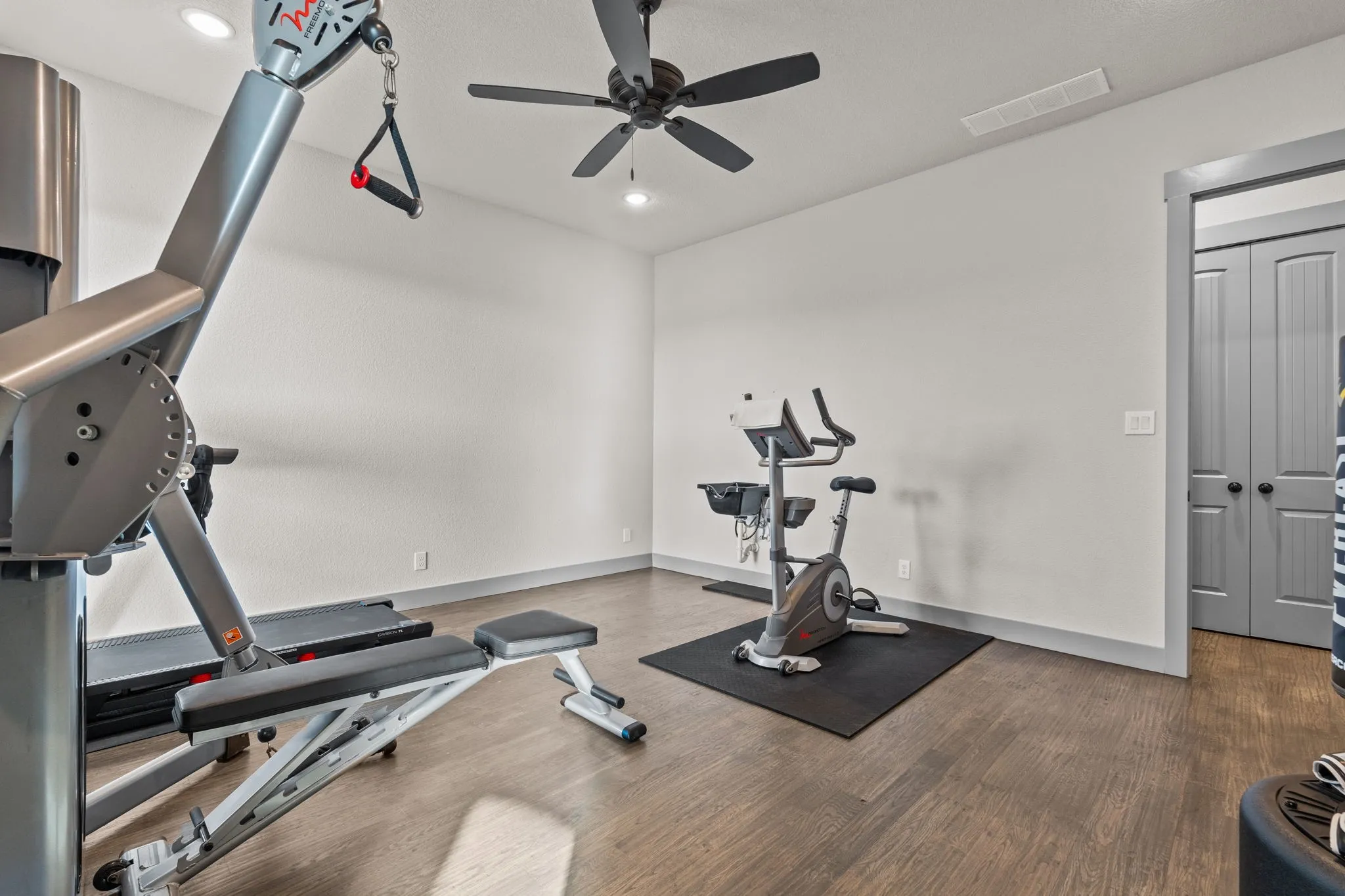 Single Family Residence For Sale in Parker County , 4747 Kelly Road, Aledo, Texas 76008, 4 Bedrooms, 6 Bathrooms, 3 Garage spaces, 4,155 Sqft, built in 2012, Price $2,300,000, mls#21256387, Real Estate Agent in Aledo, Homes For Sale in Parker county, Homes For Sale in Aledo, Realtor in Aledo Texas, Real Estate Brokerage Independent Realty Texas, Luminita Cordes Realtor